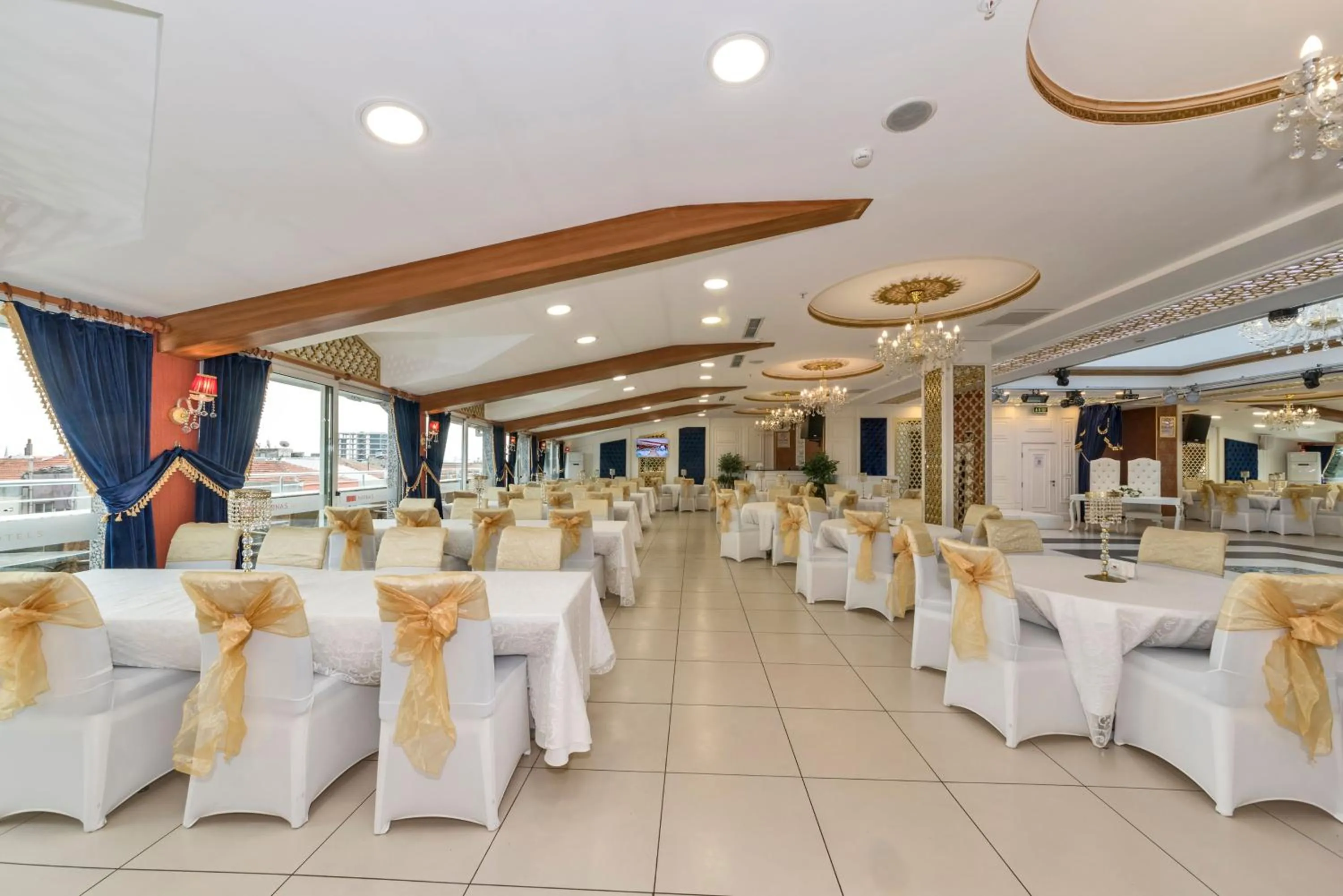 Banquet/Function facilities in Marnas Hotels