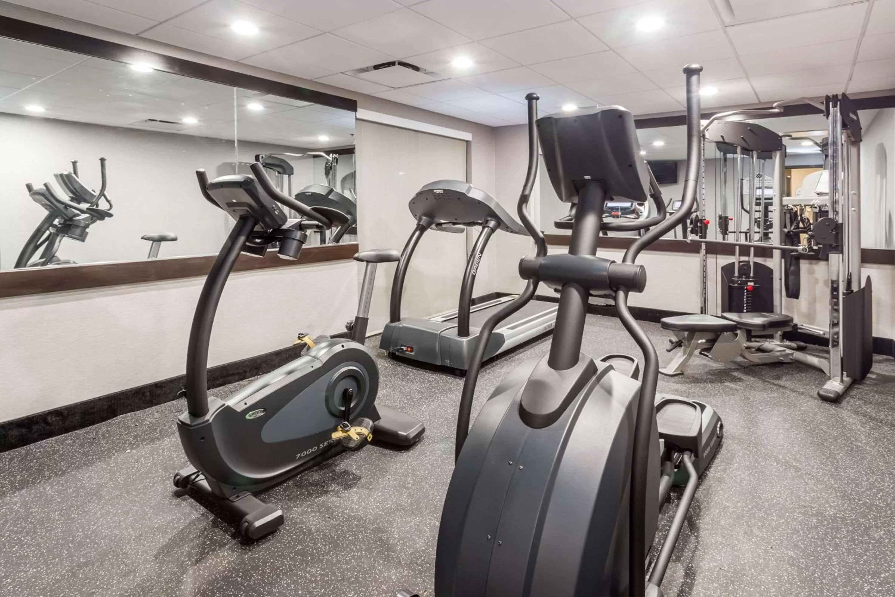 Fitness centre/facilities in Wingate by Wyndham, Universal Studios - Free Theme Park Shuttle