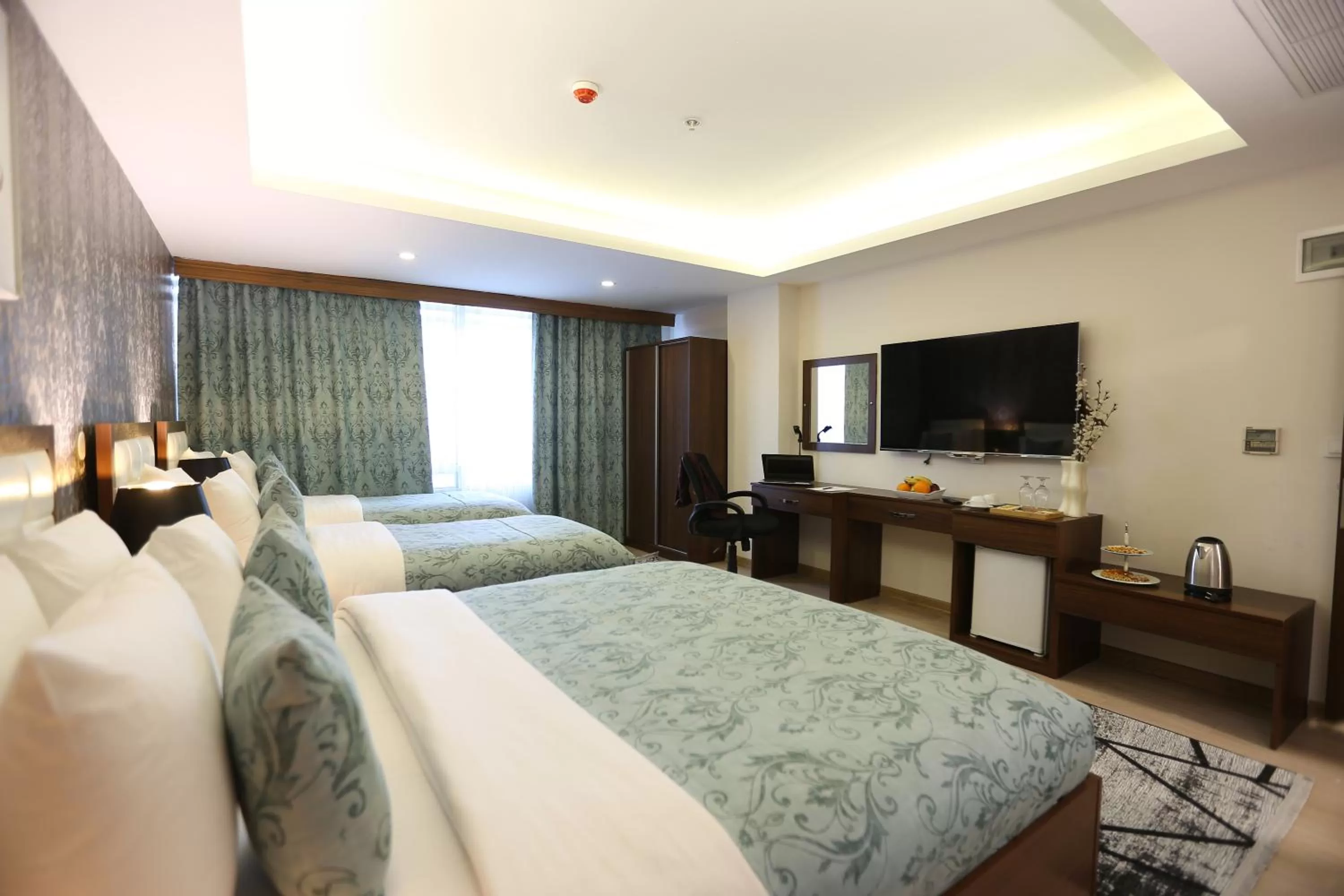 TV and multimedia, Bed in Cebeci Grand Hotel