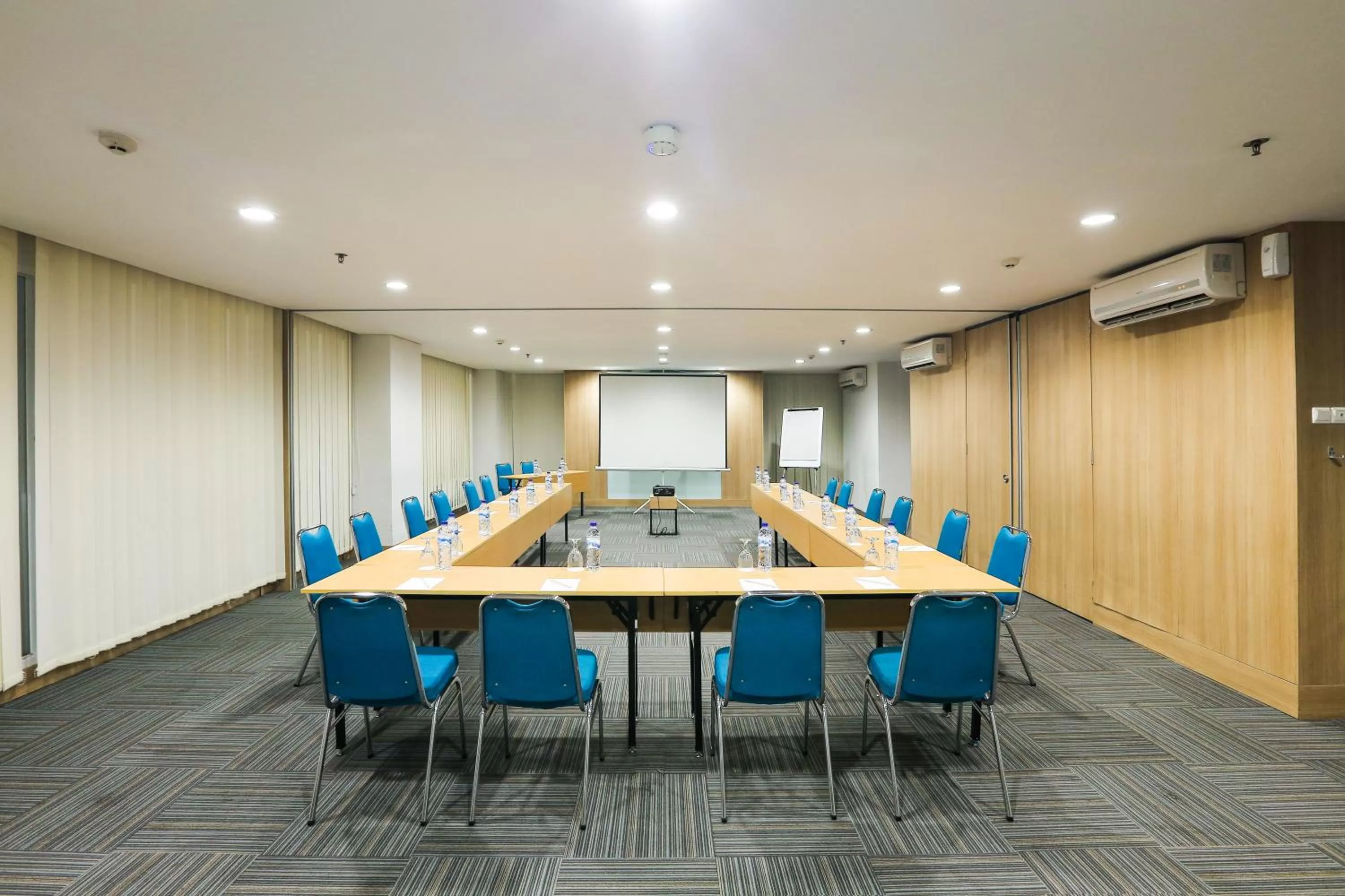 Meeting/conference room in Hotel Citradream Cirebon