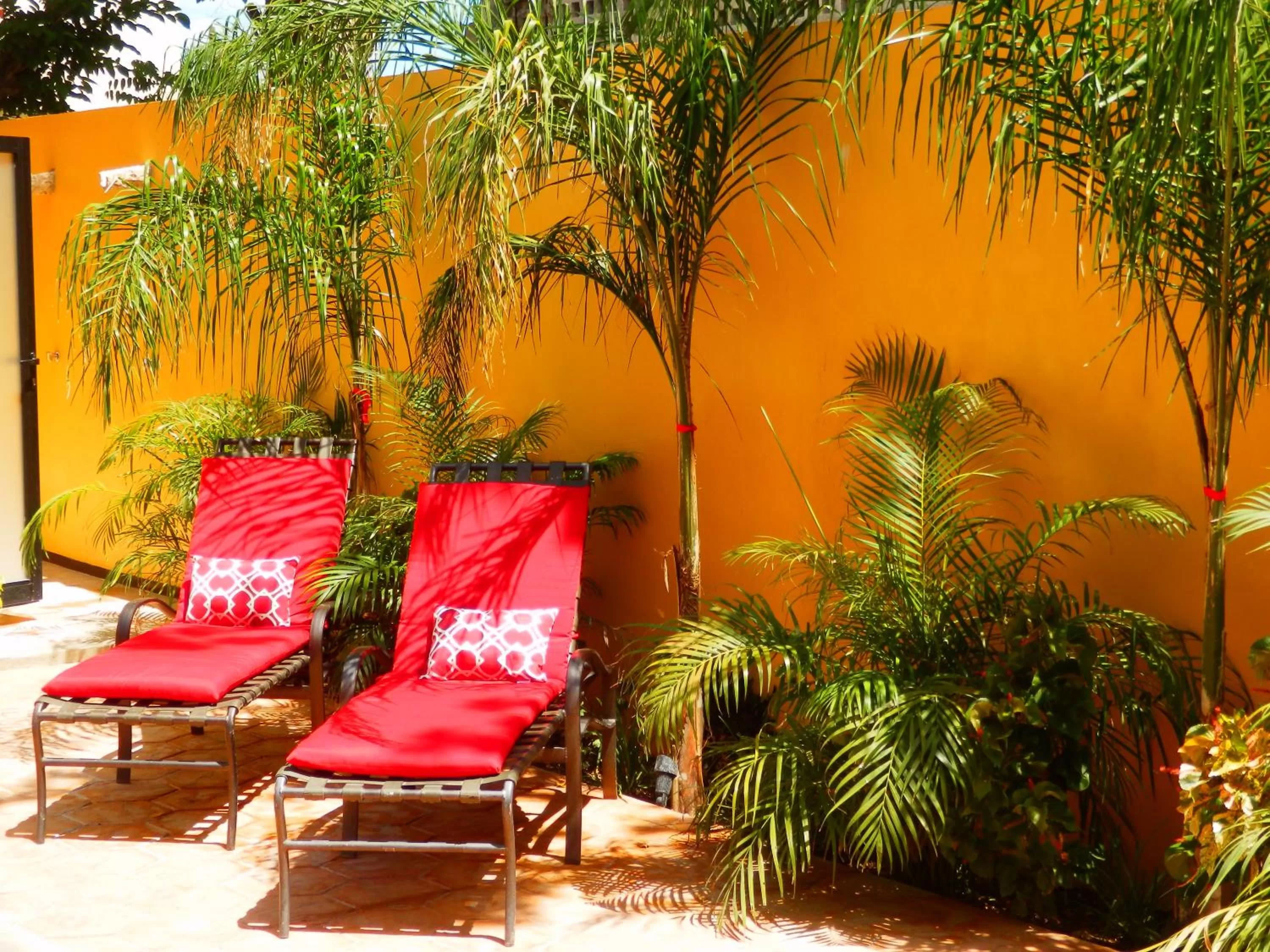 Patio in Ochenta Y Dos Bed & Breakfast & Spa