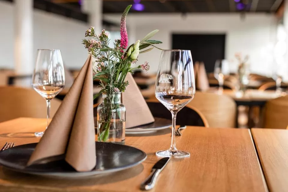 Restaurant/places to eat in GINN Hotel Hamburg Elbspeicher