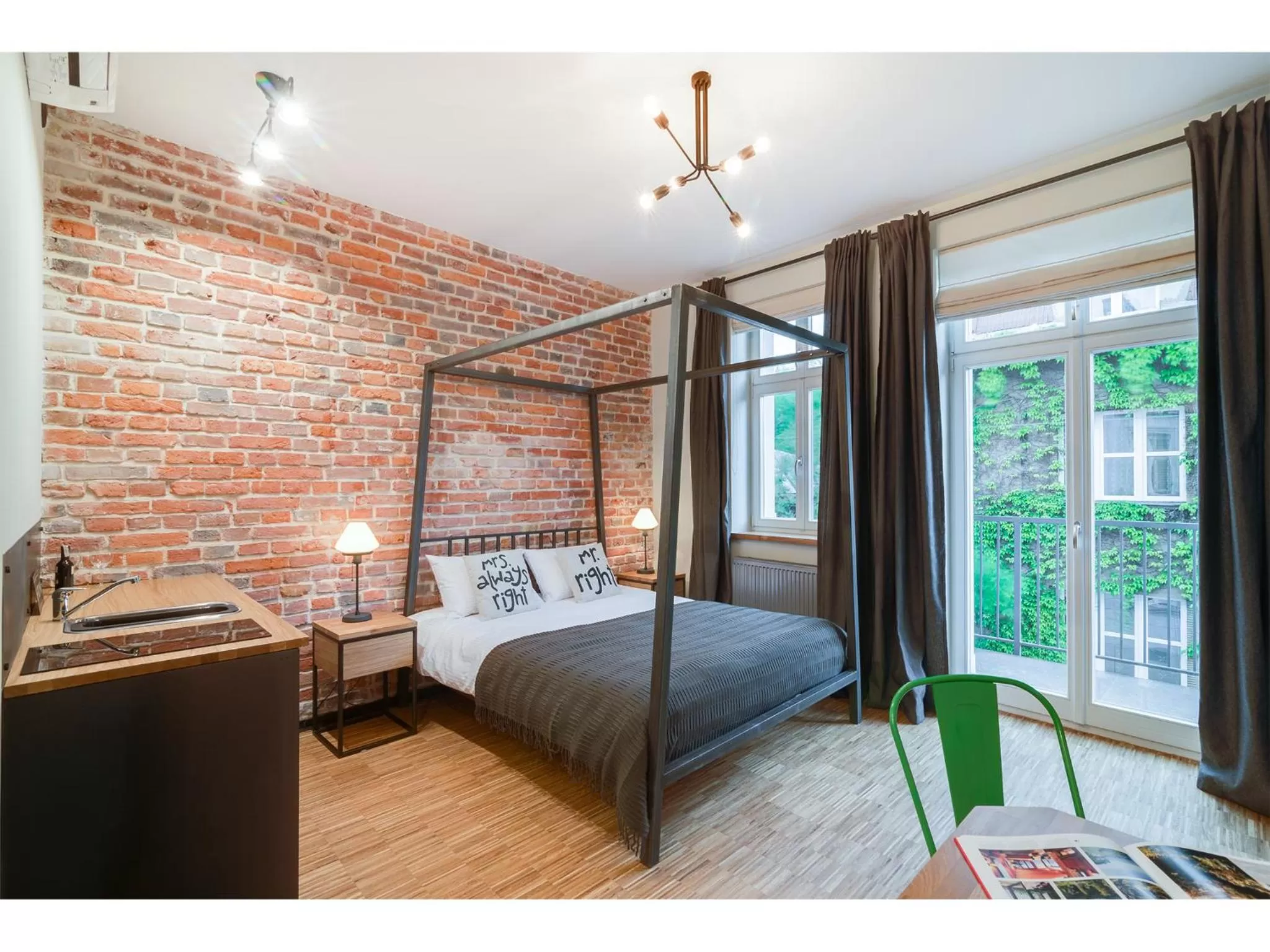 Photo of the whole room in Well Well Aparthotel