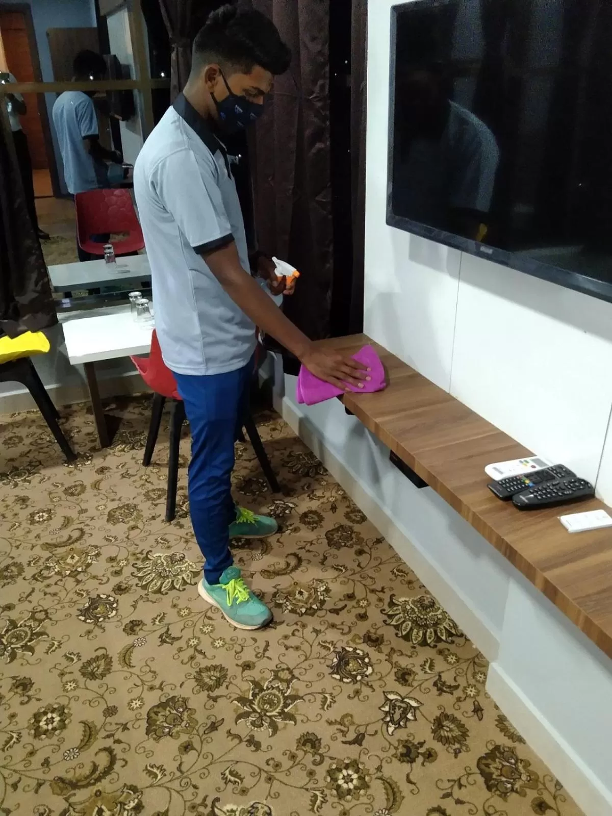 Staff in Hotel Jurkis, Kolhapur