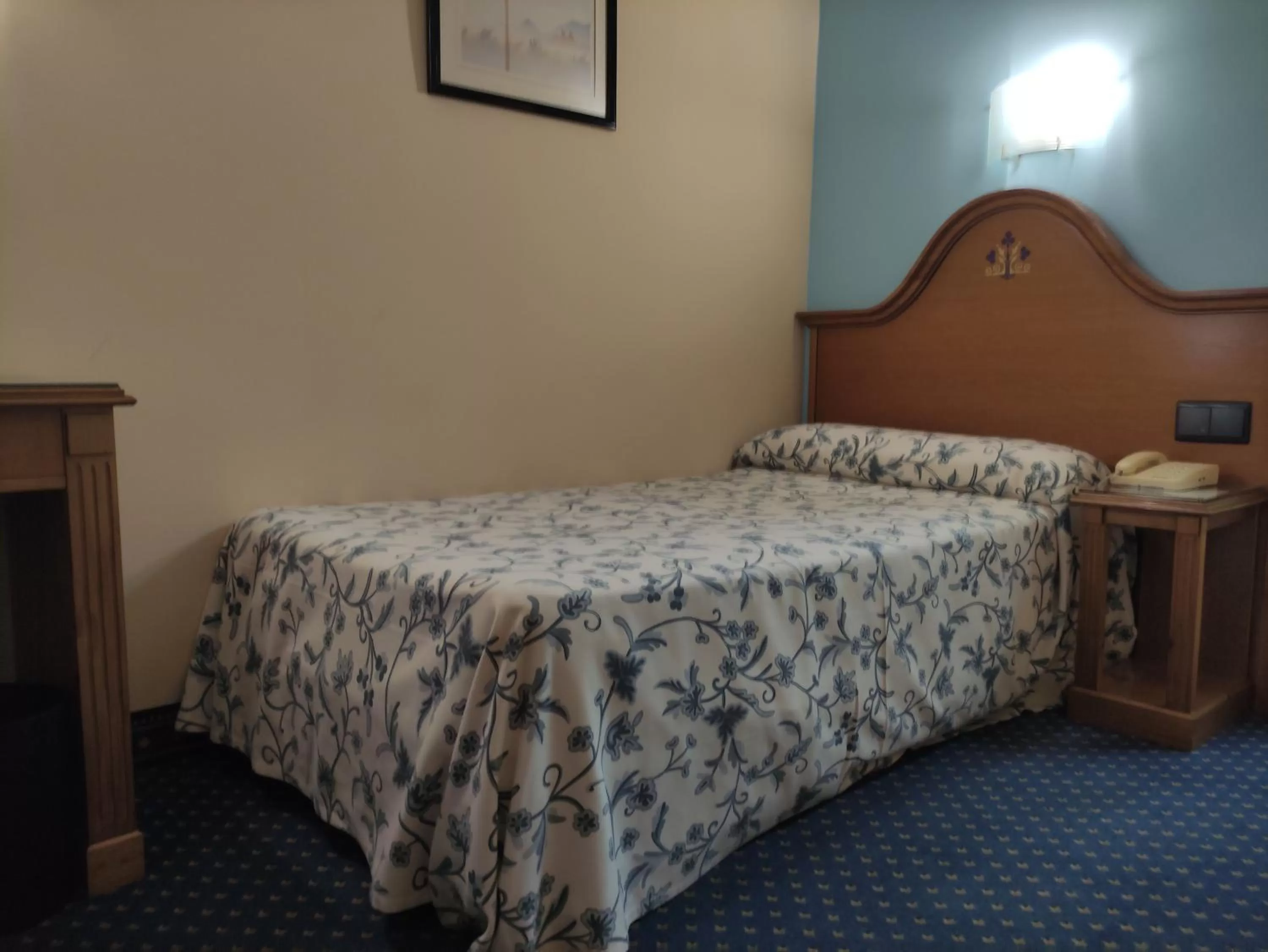 Bed in Hotel Ébora by Vivere Stays