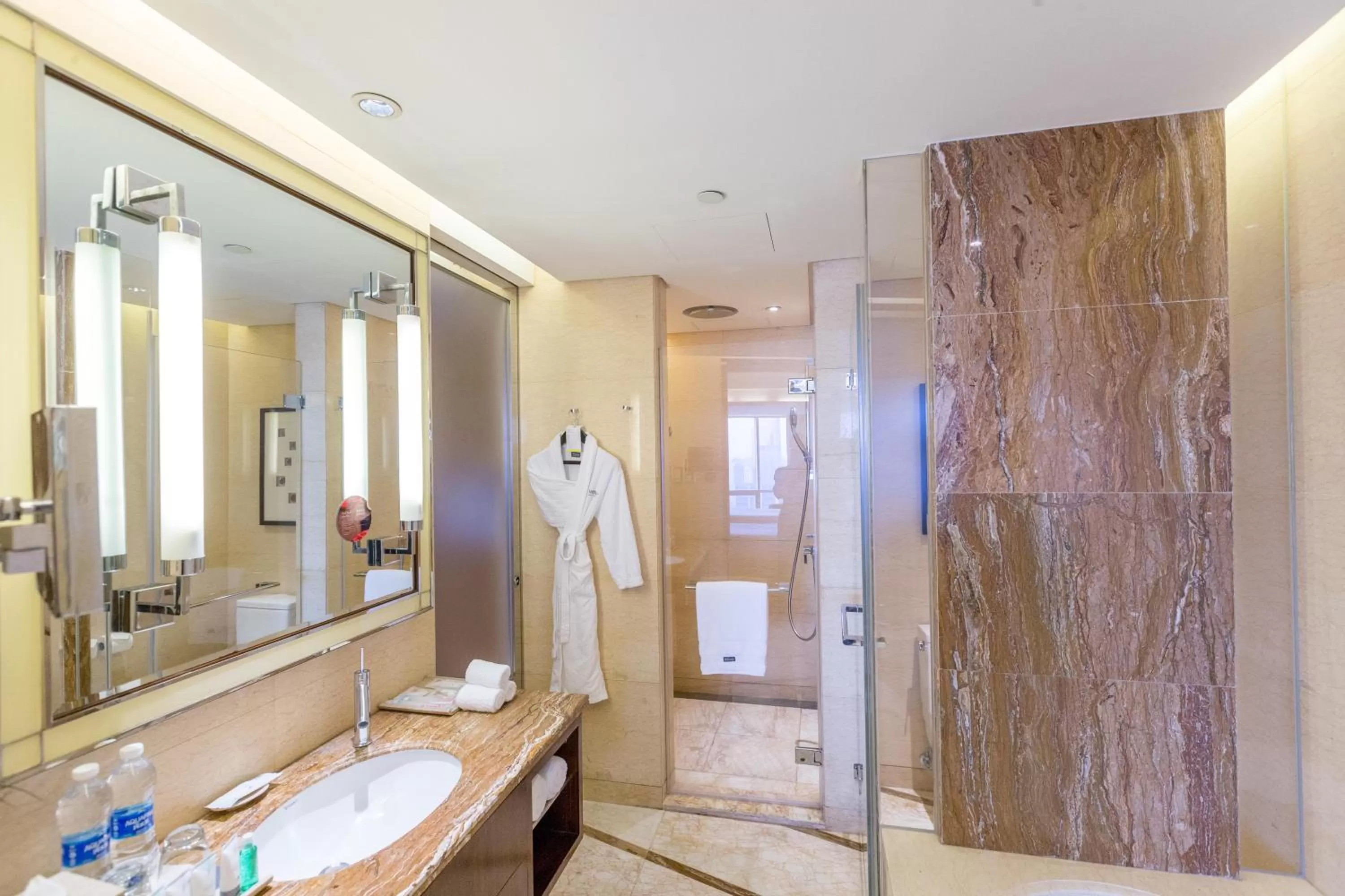 Toilet in The Westin Nanjing Xuanwu Lake