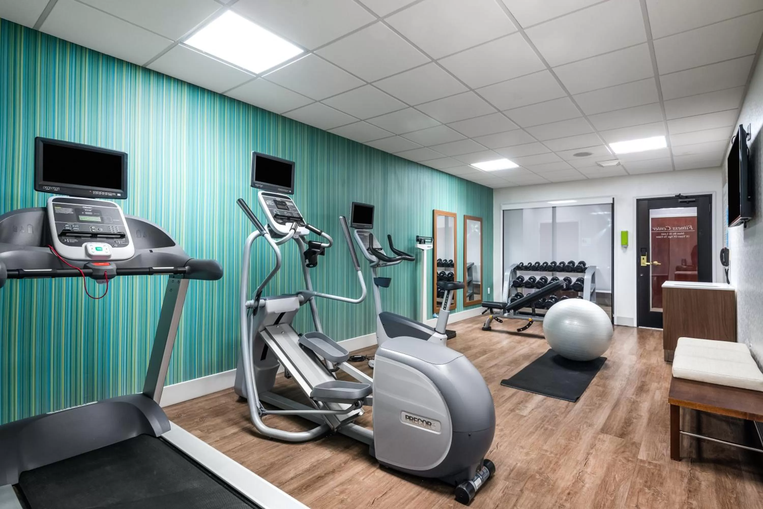 Fitness centre/facilities in Holiday Inn Express Hotel & Suites Bartow by IHG