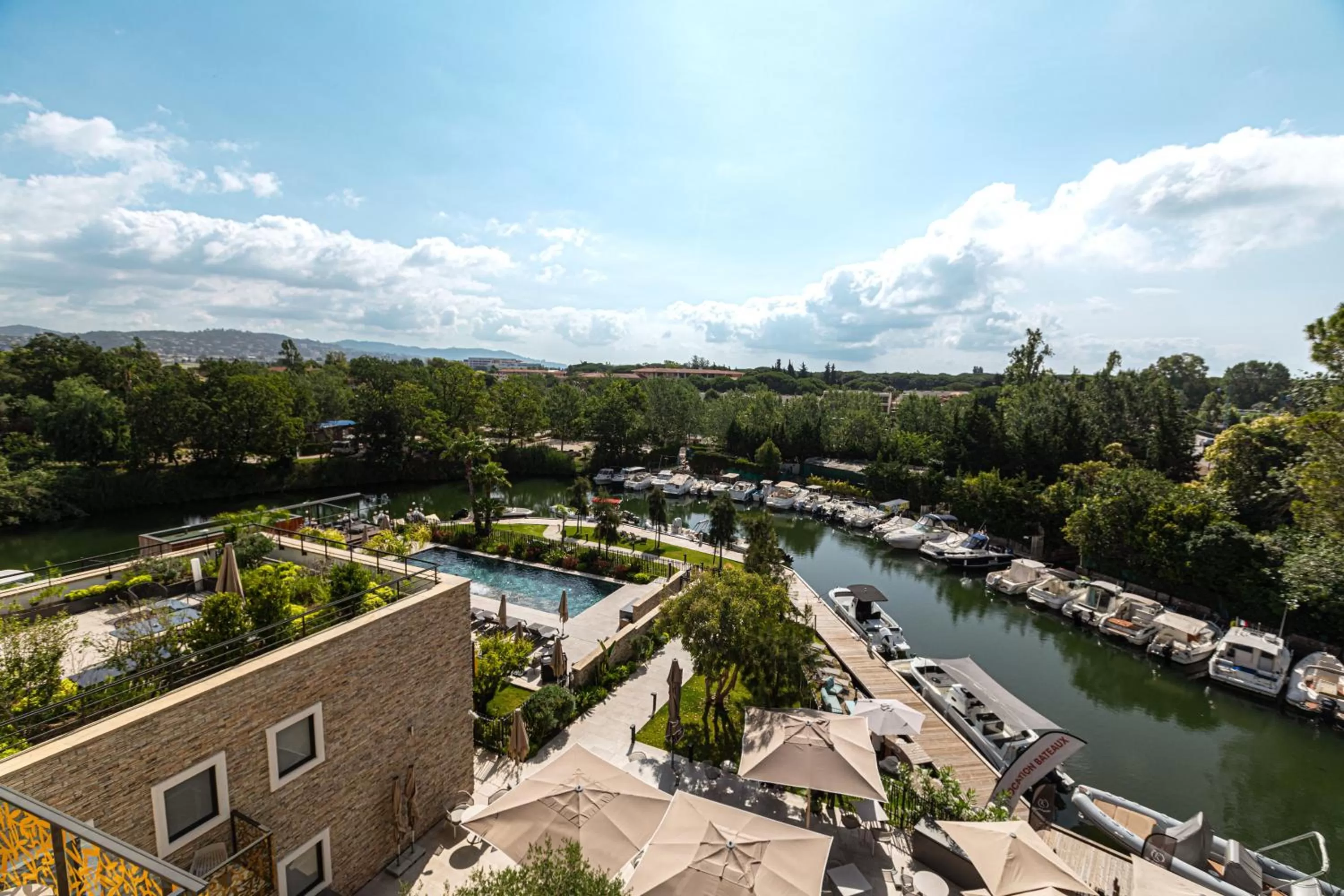 Bird's eye view in Ilot du Golf BW Premier Collection