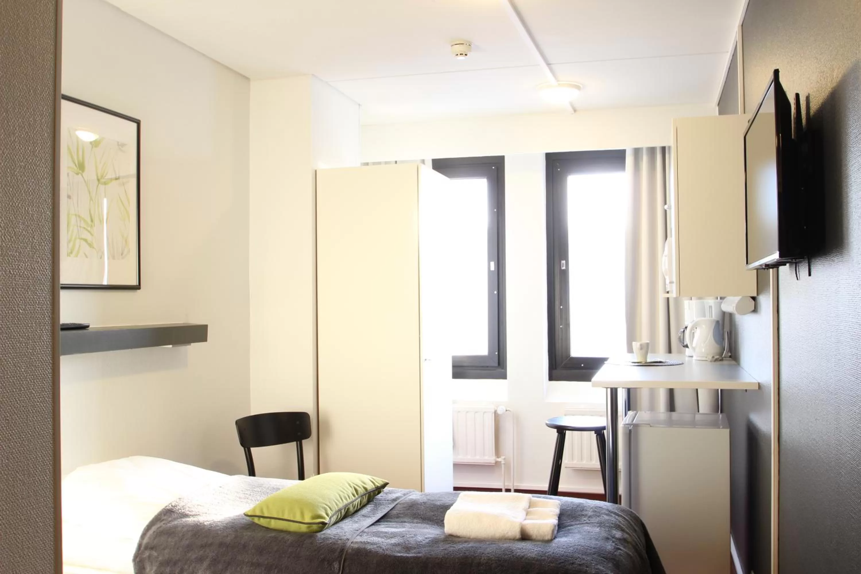 Photo of the whole room, Bed in Forenom Aparthotel Lahti