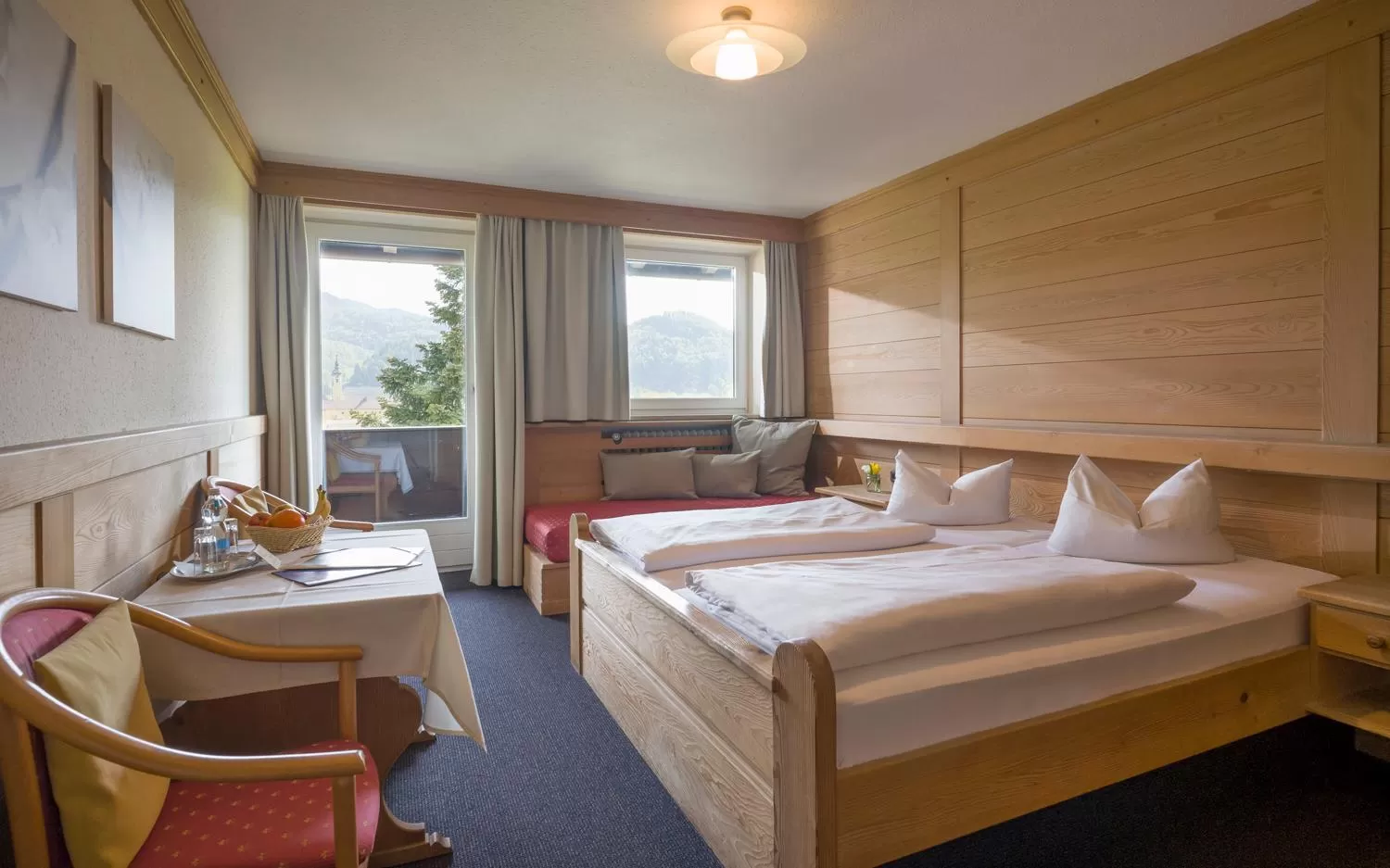 Day in Alpenhof Landhotel Restaurant