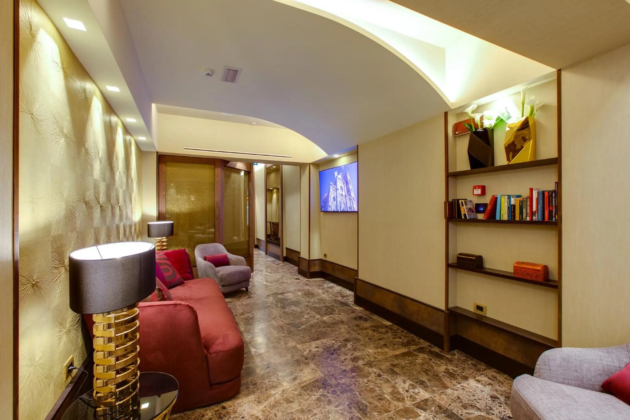 Communal lounge/ TV room, Bed in Solo Experience Hotel