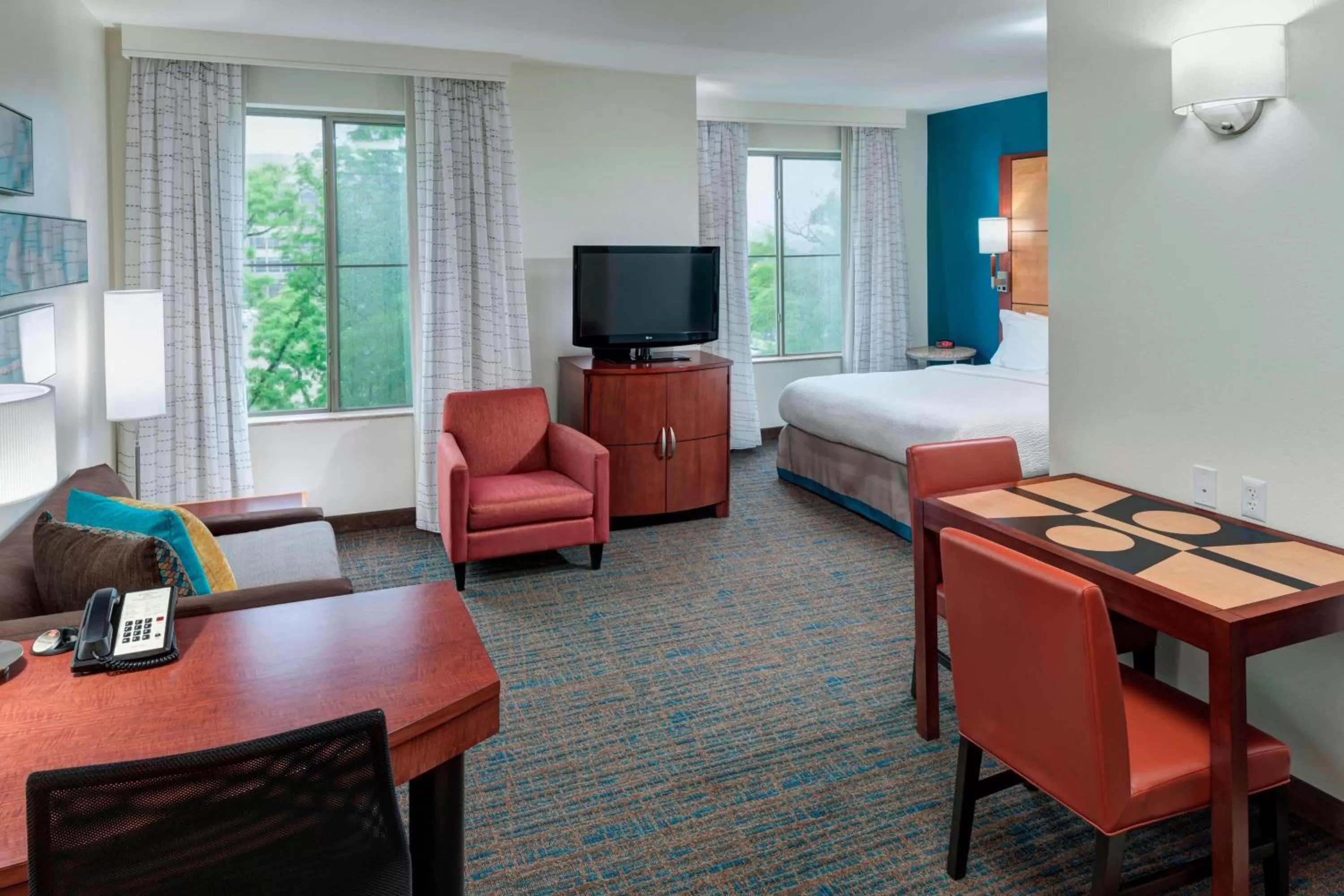 Photo of the whole room, Bed in Residence Inn by Marriott Chicago Lake Forest/Mettawa