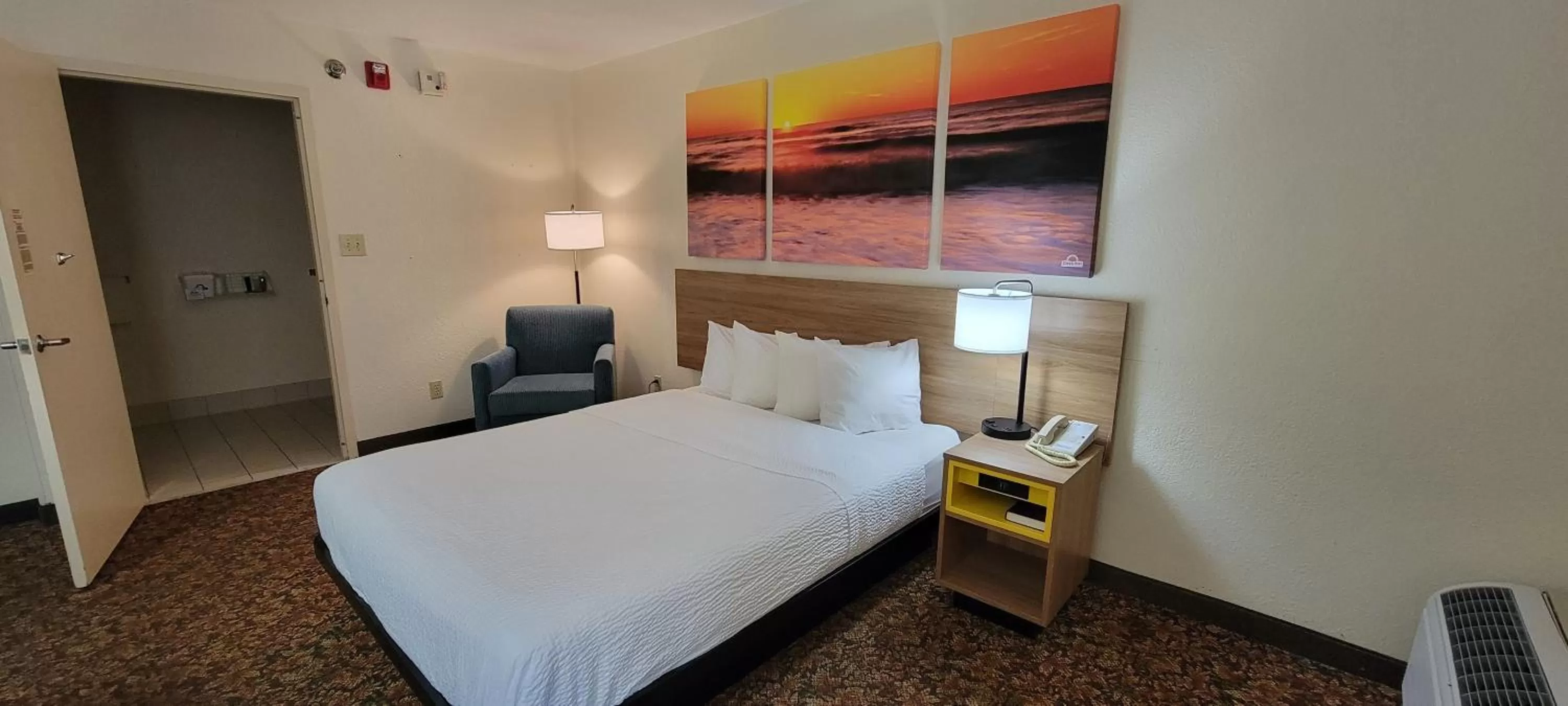 Hotel Carolina A Days Inn by Wyndham