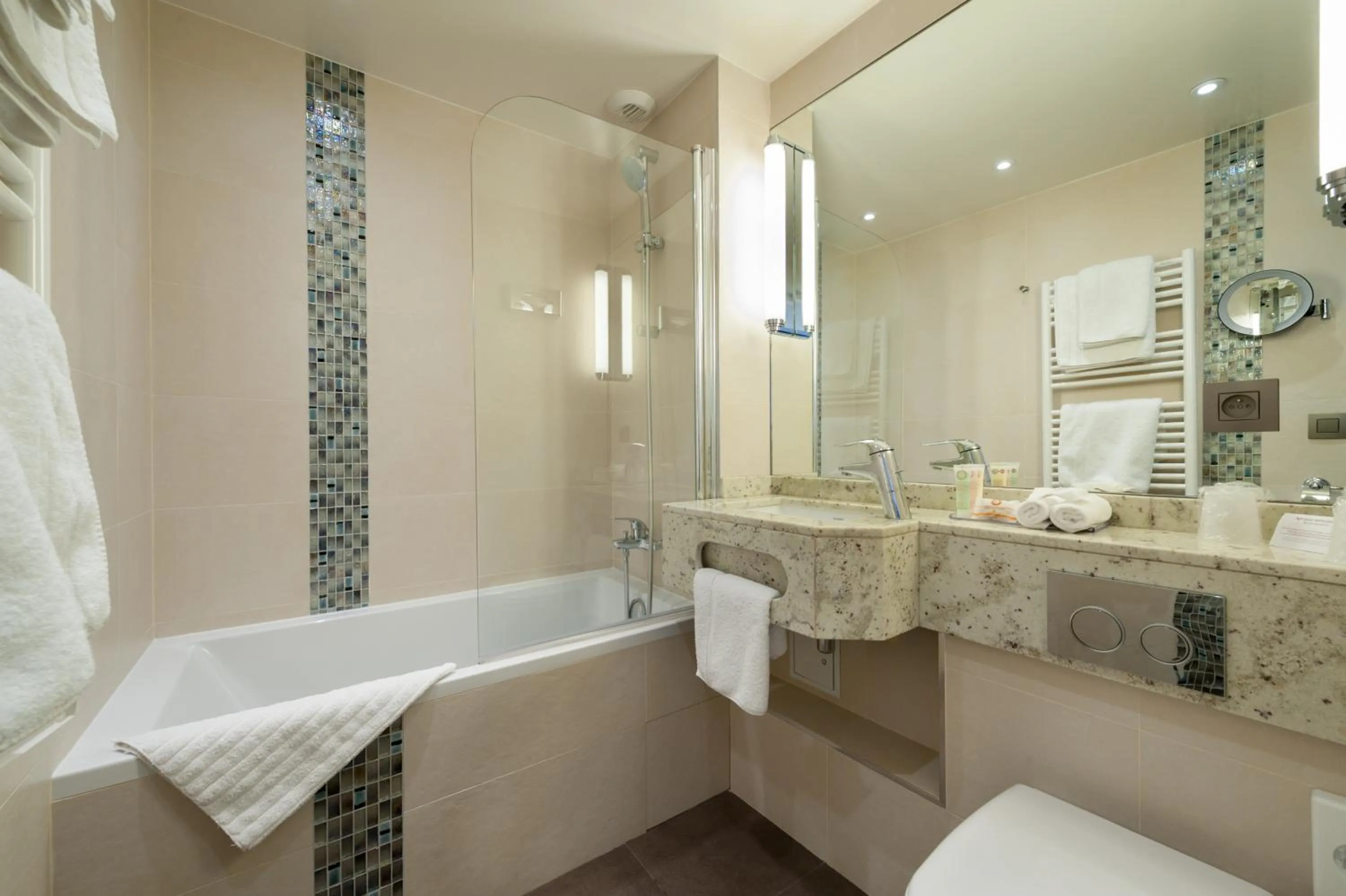 Bathroom in Best Western Plus Hotel Sydney Opera