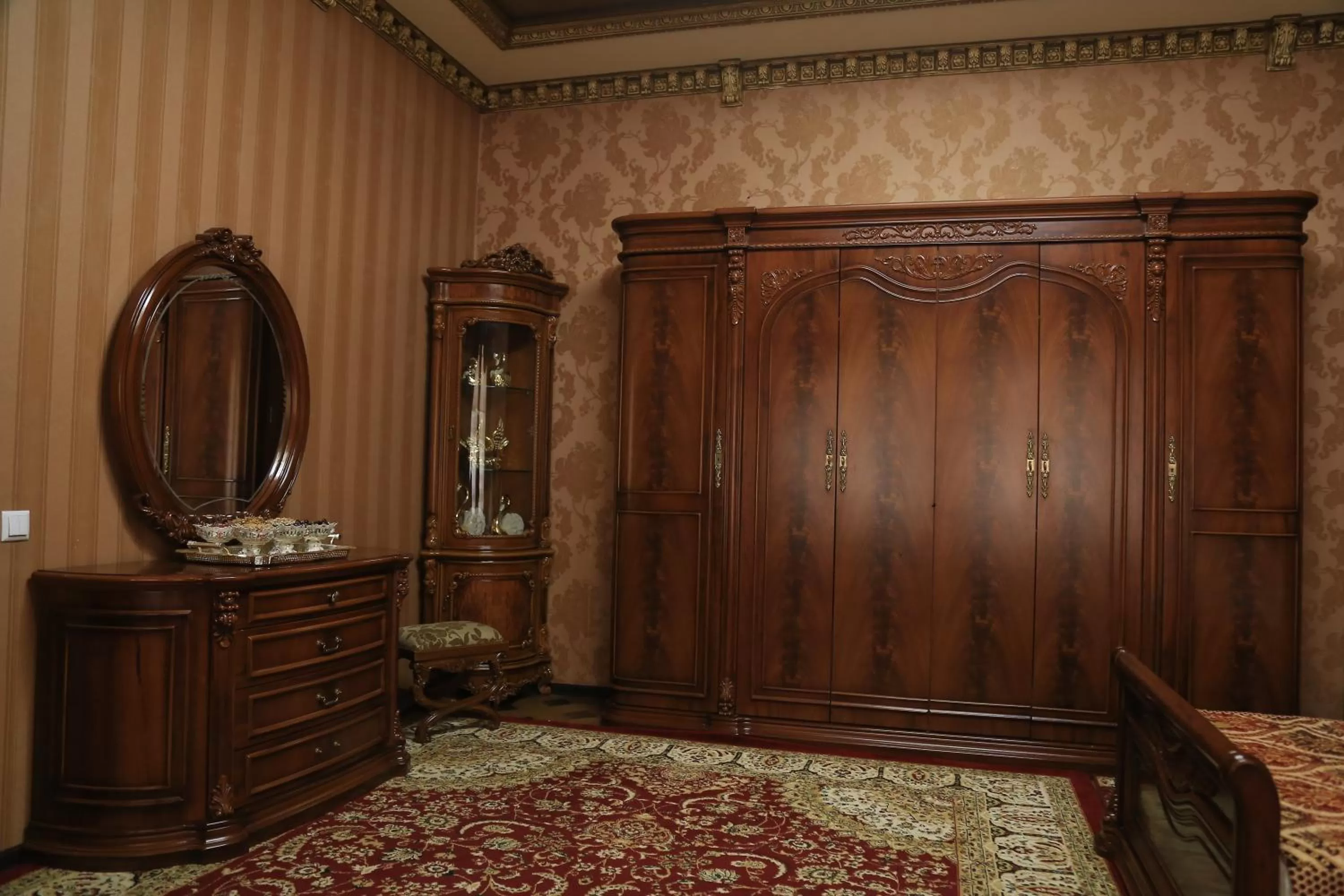 wardrobe, TV/Entertainment Center in Hotel Nurafshon Boutique