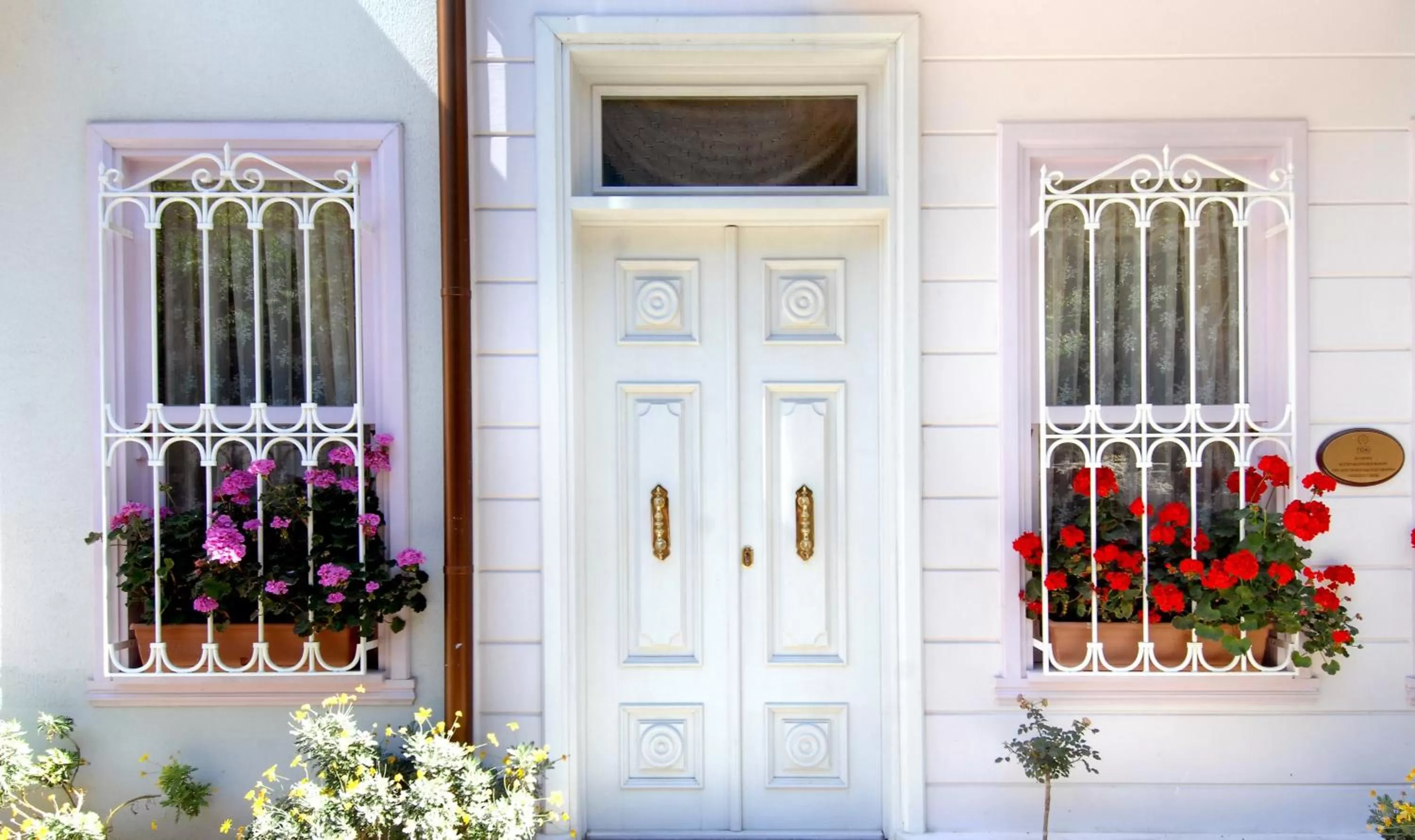 Facade/entrance in Darussaade Hotel Old City - Sultanahmet