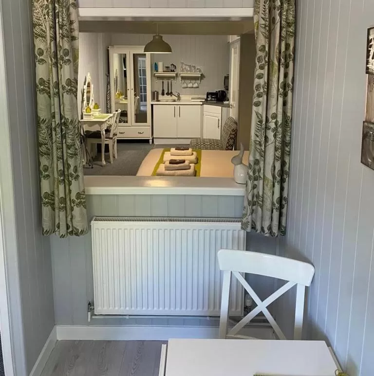 Petherton Cottage Studios