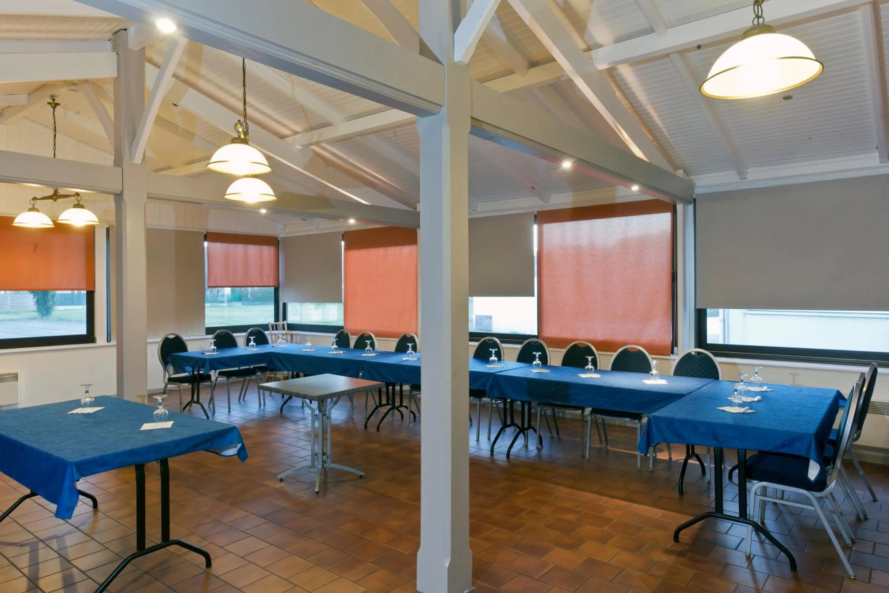 Business facilities in Hôtel De La Plage