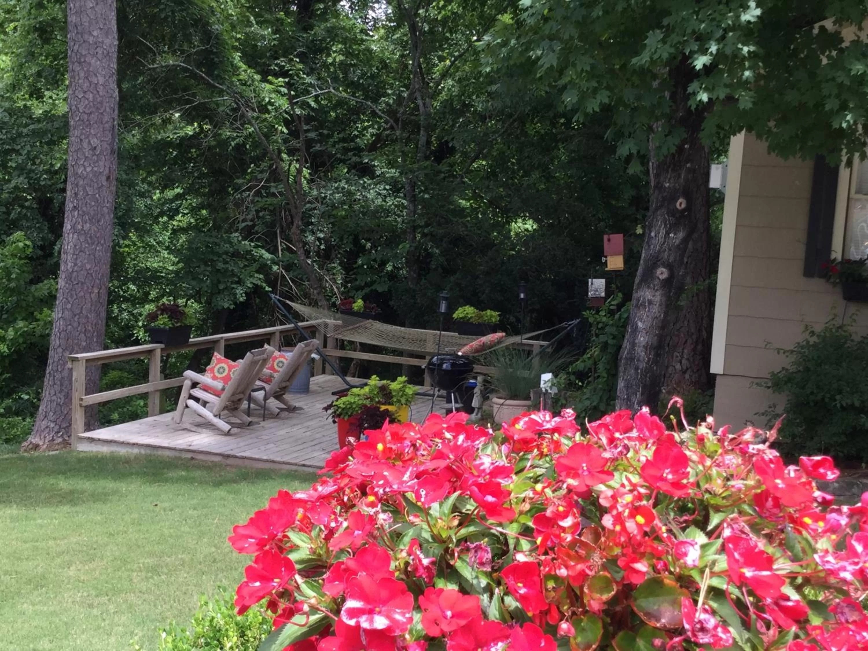 Patio in Heartstone Inn