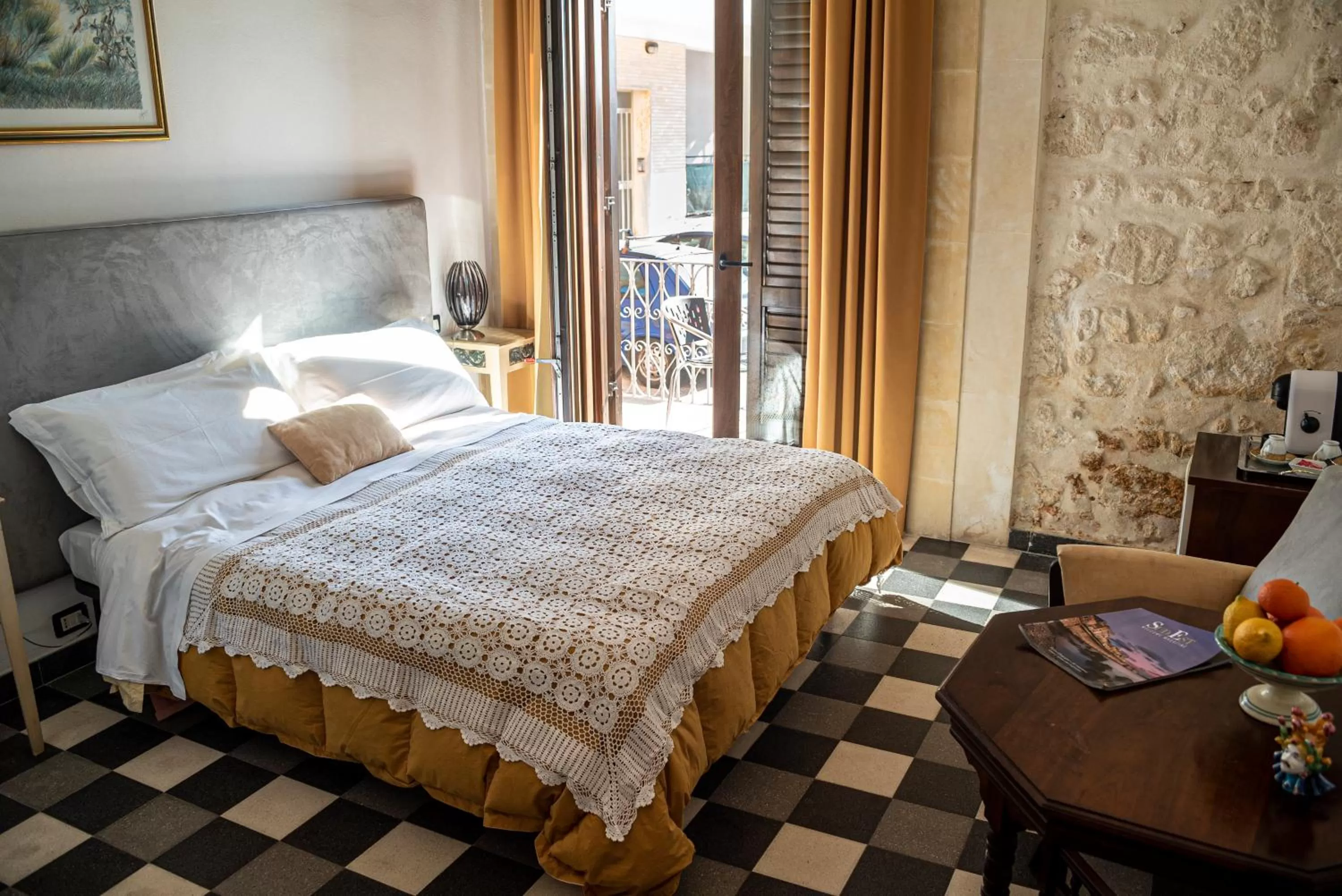 Double Room Sea View with terrace in Lakkios charming suites and rooms