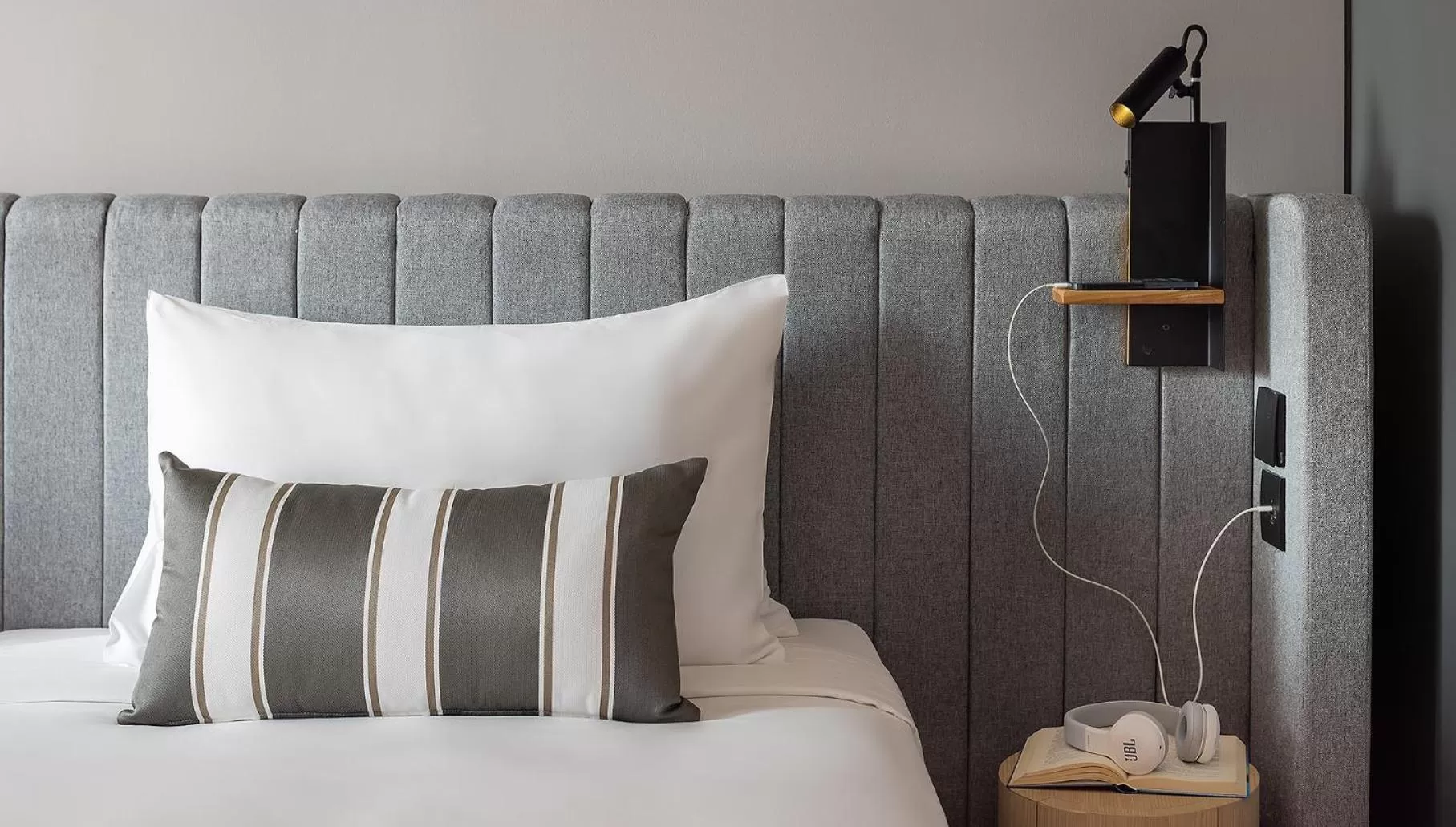 Bed in Travelodge Nimman