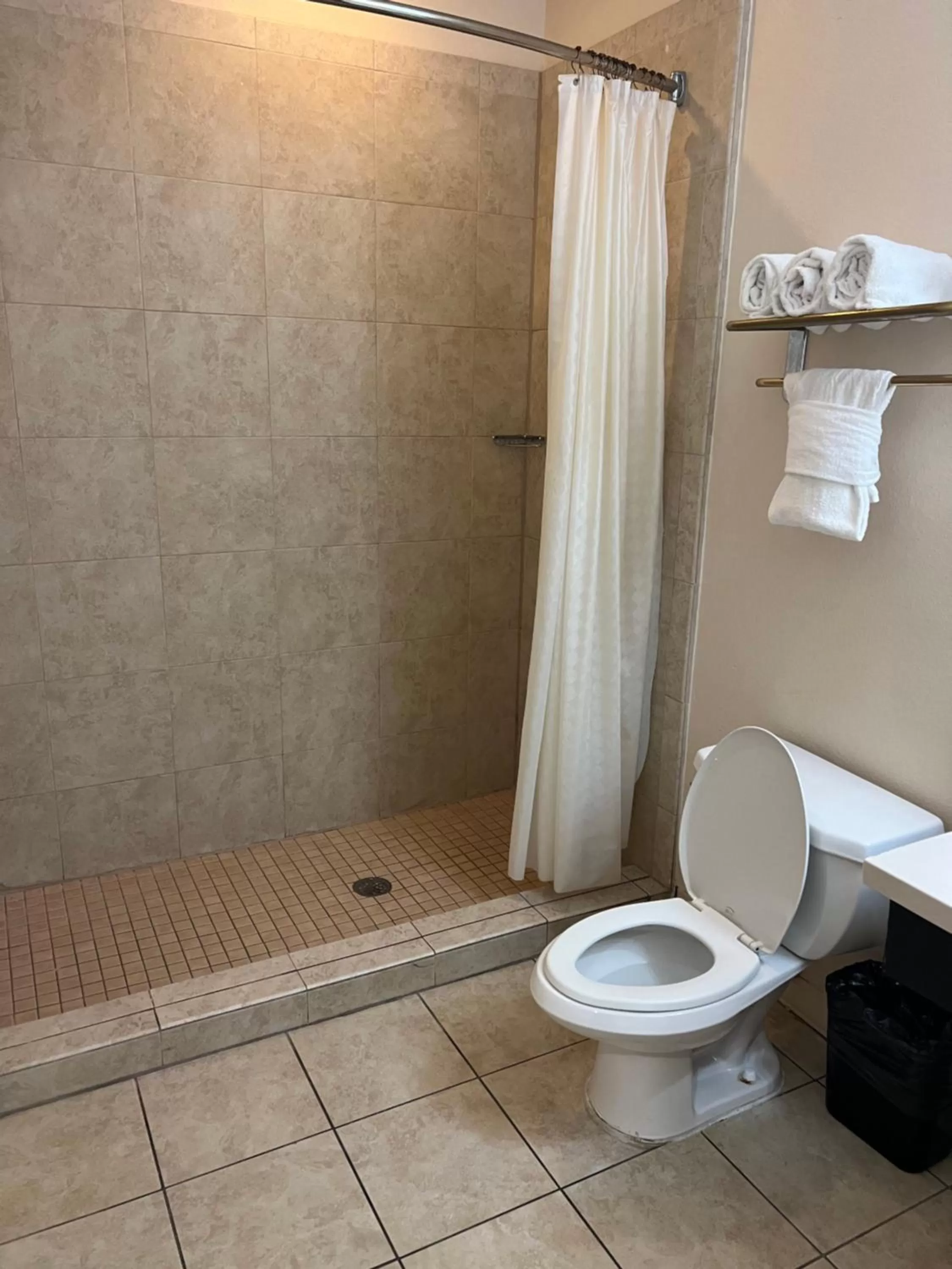 Bathroom in Sunchase Inn & Suites