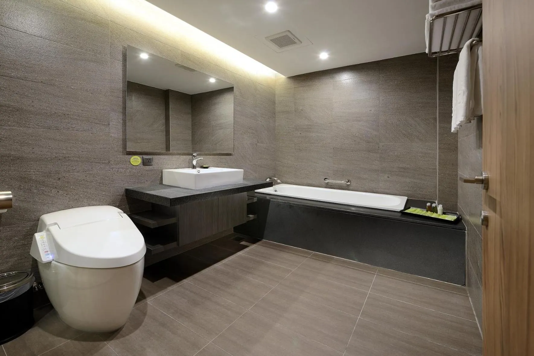 Hualien Holiday Hotel