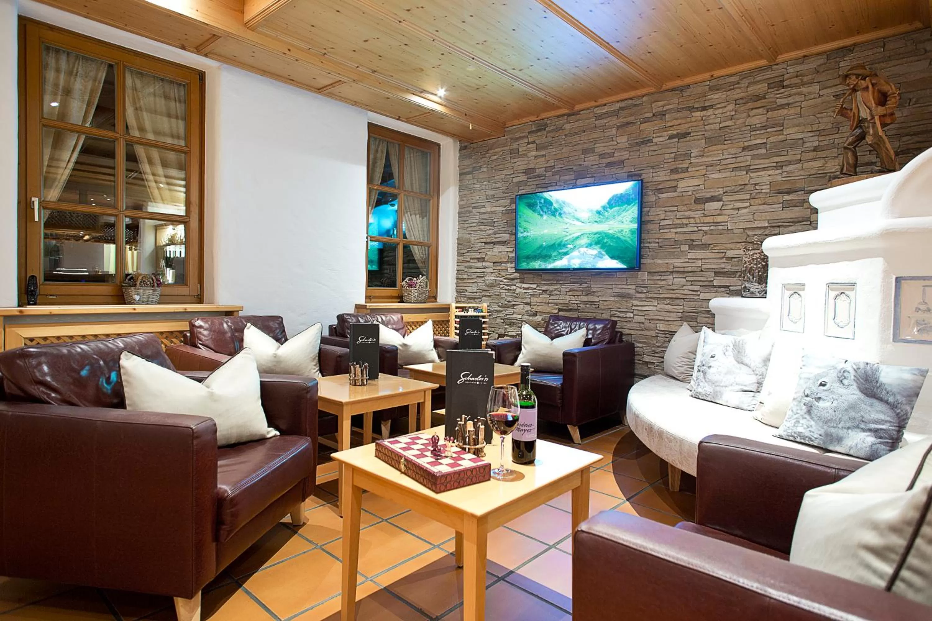 Lounge or bar in Hotel in the HEART of the Alps