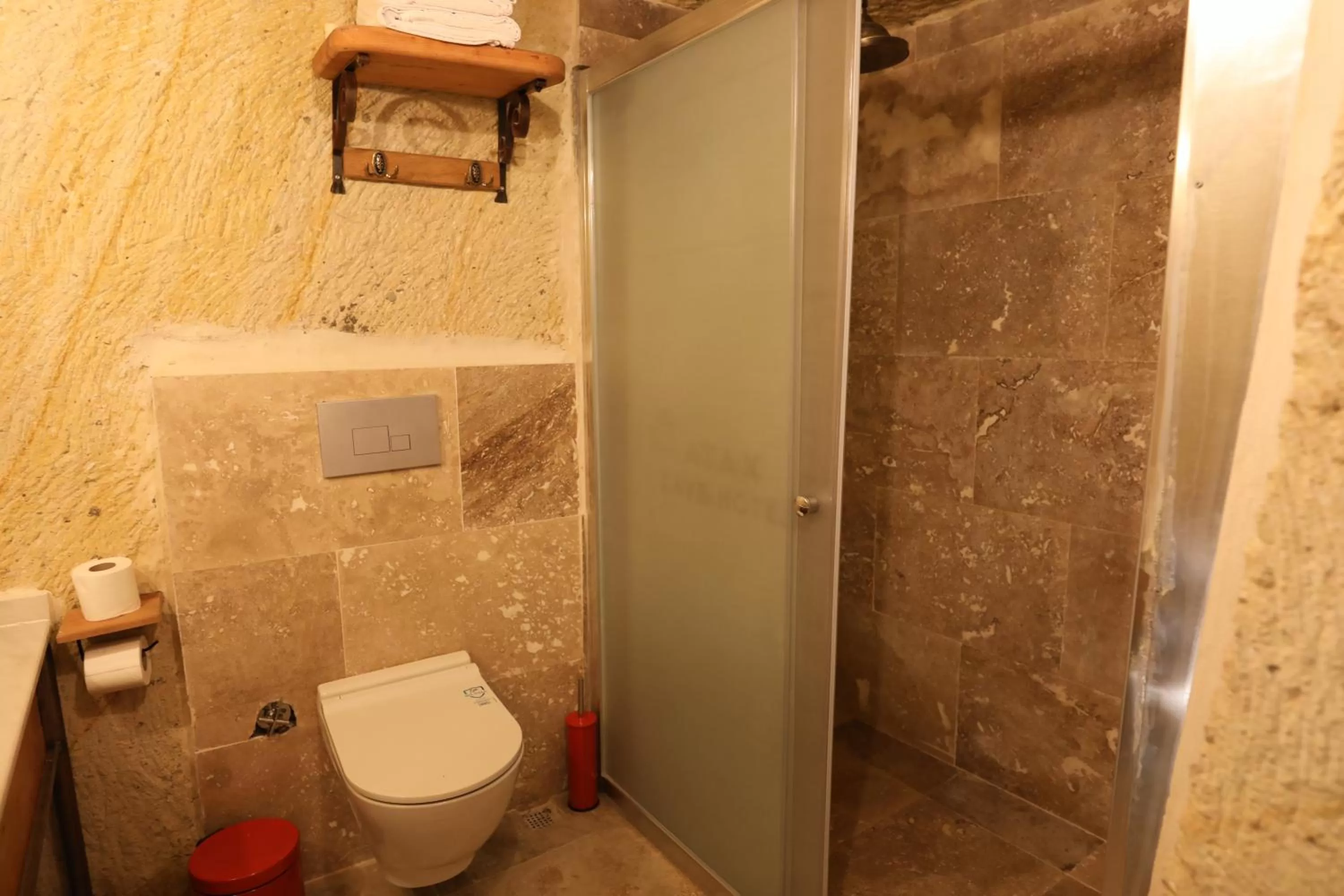 Shower, Bathroom in Atax Cave Hotel