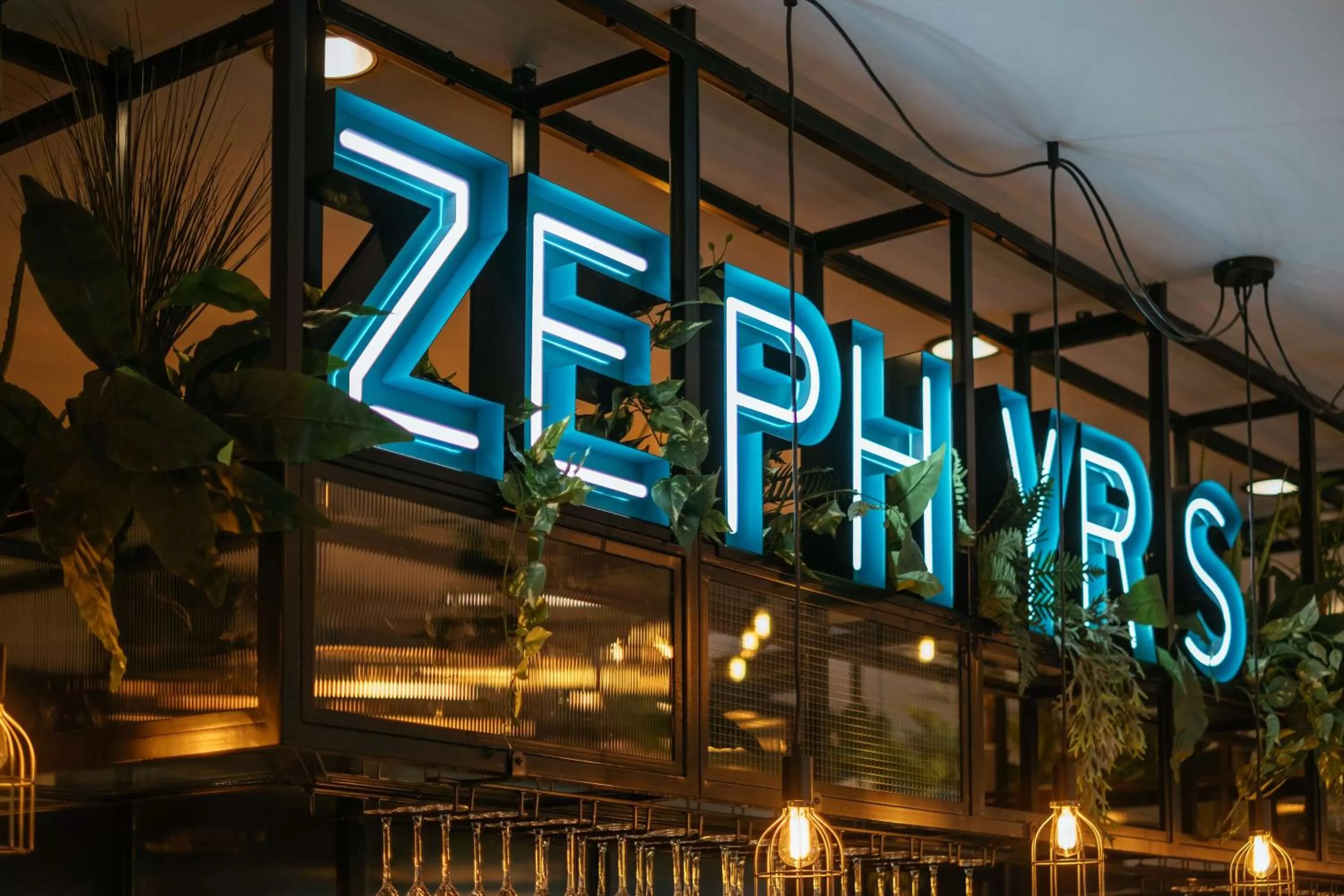 Restaurant/places to eat in Hilton Garden Inn Snowdonia