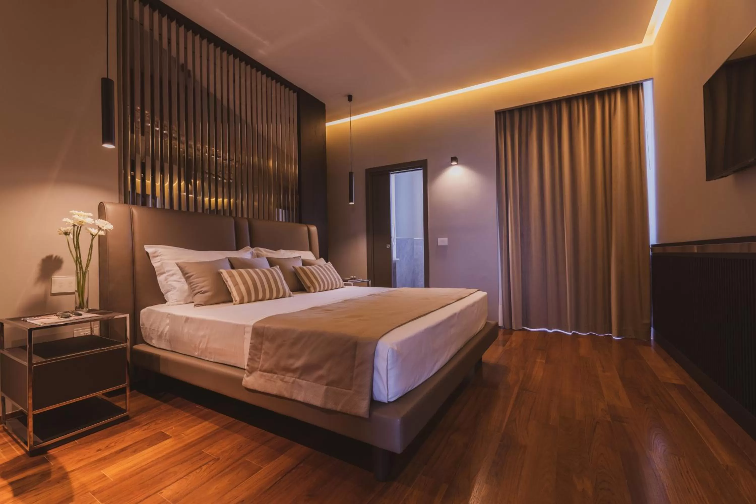 Toilet, Bed in Callistos Hotel & Spa