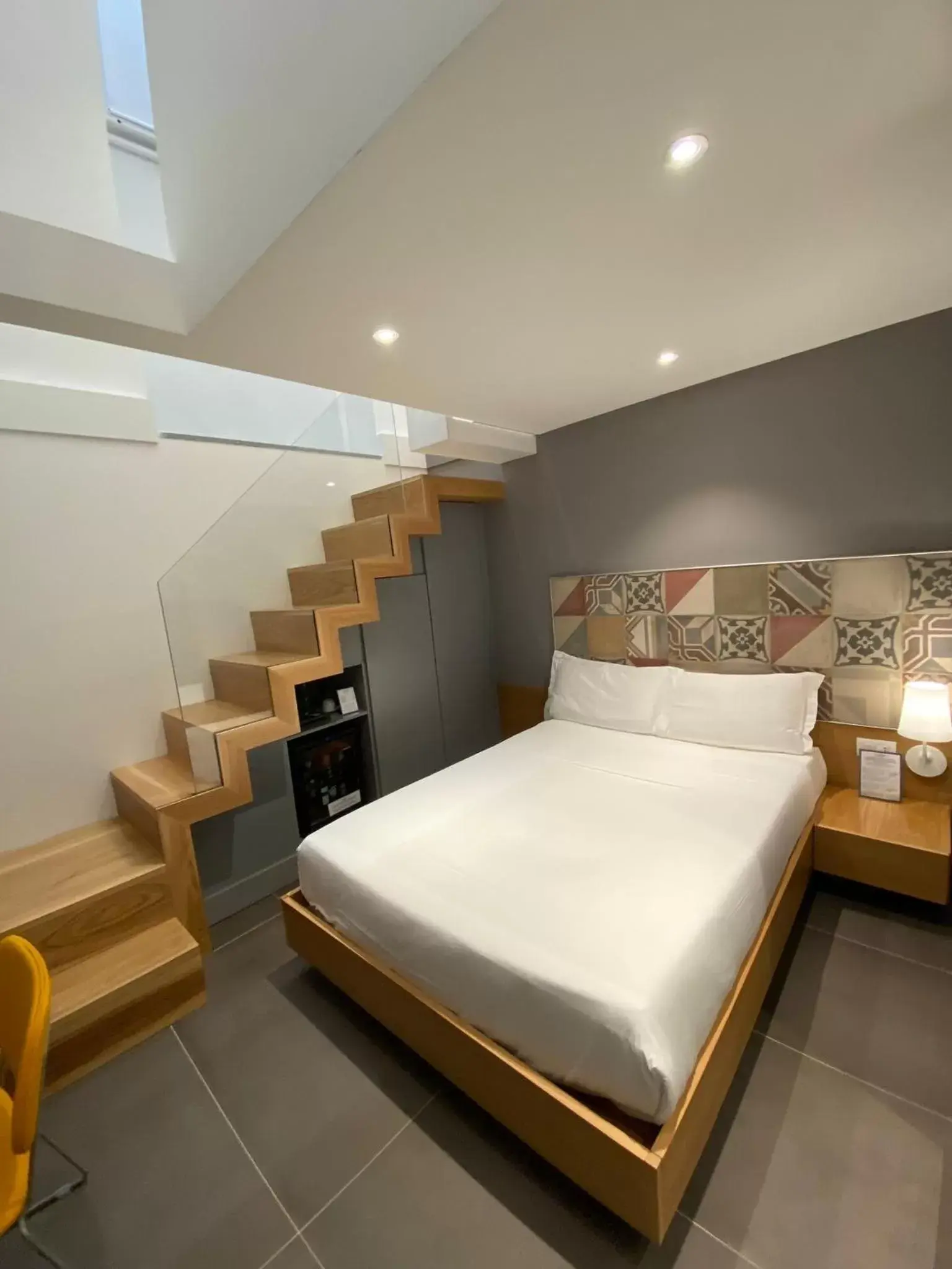 Budget Double Room with courtyard view (basement floor) in Hotel Medinblu Budget Double Room with courtyard view (basement floor) in Hotel Medinblu