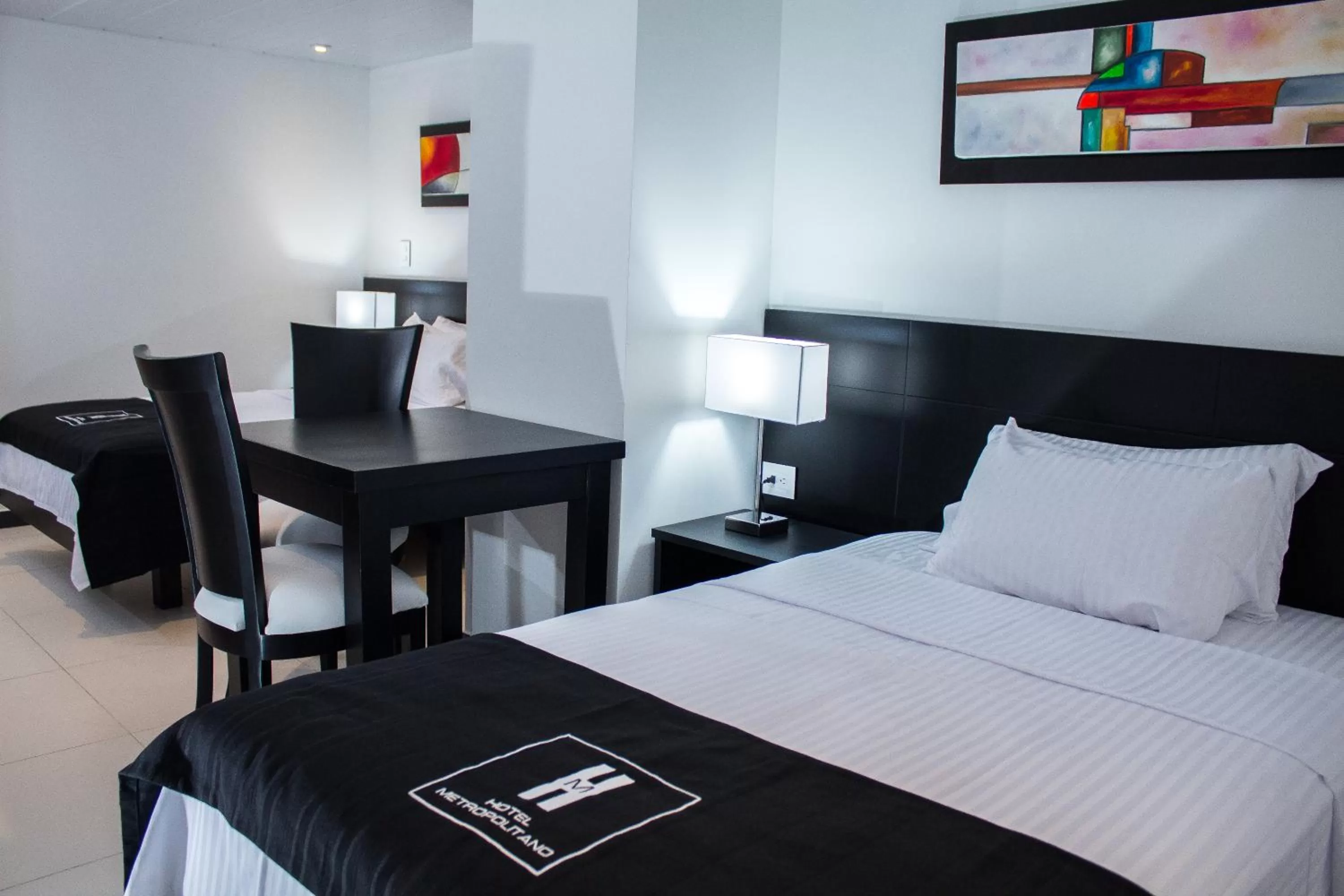 Photo of the whole room, Bed in Hotel Metropolitano