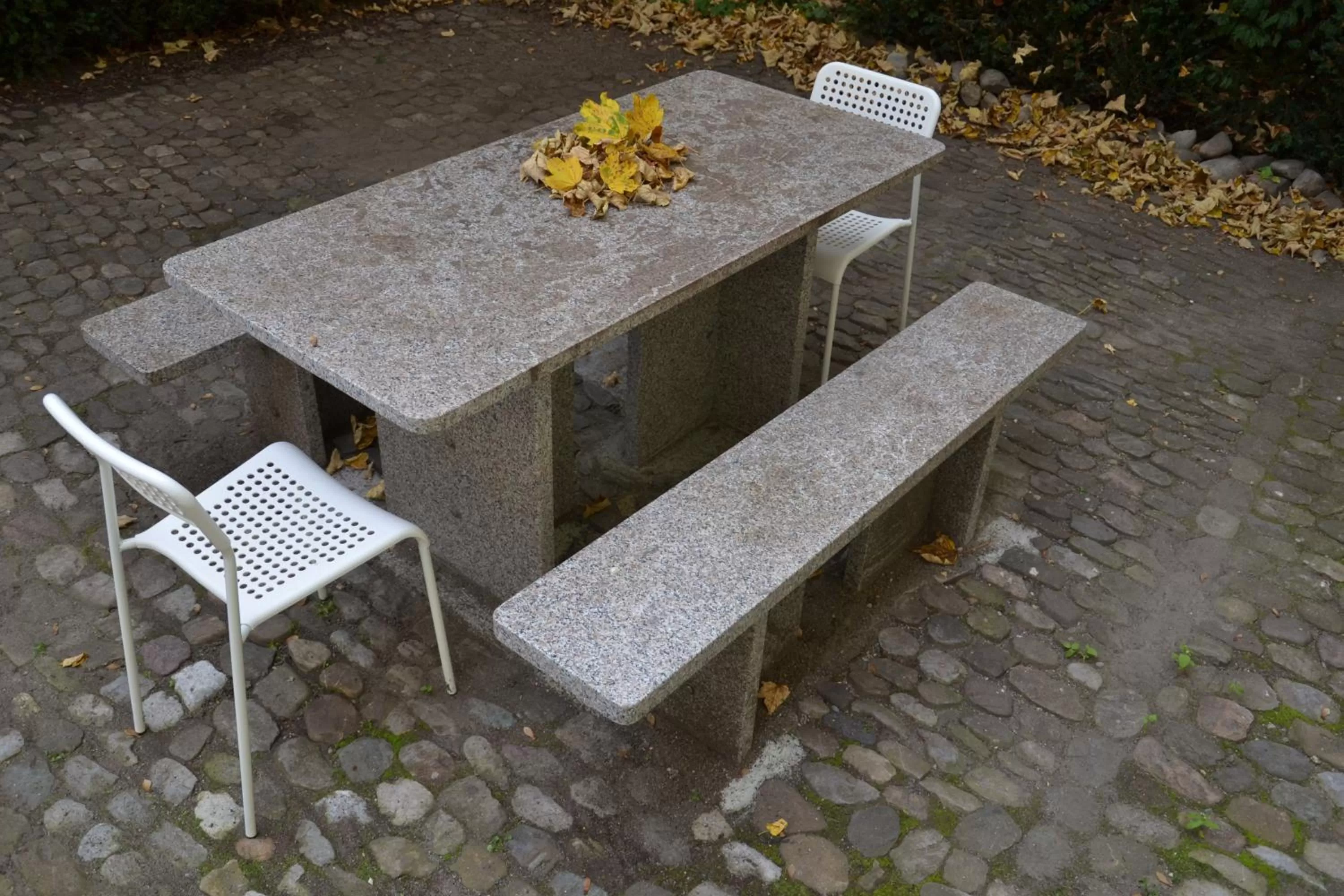 Garden in INSIDE Five