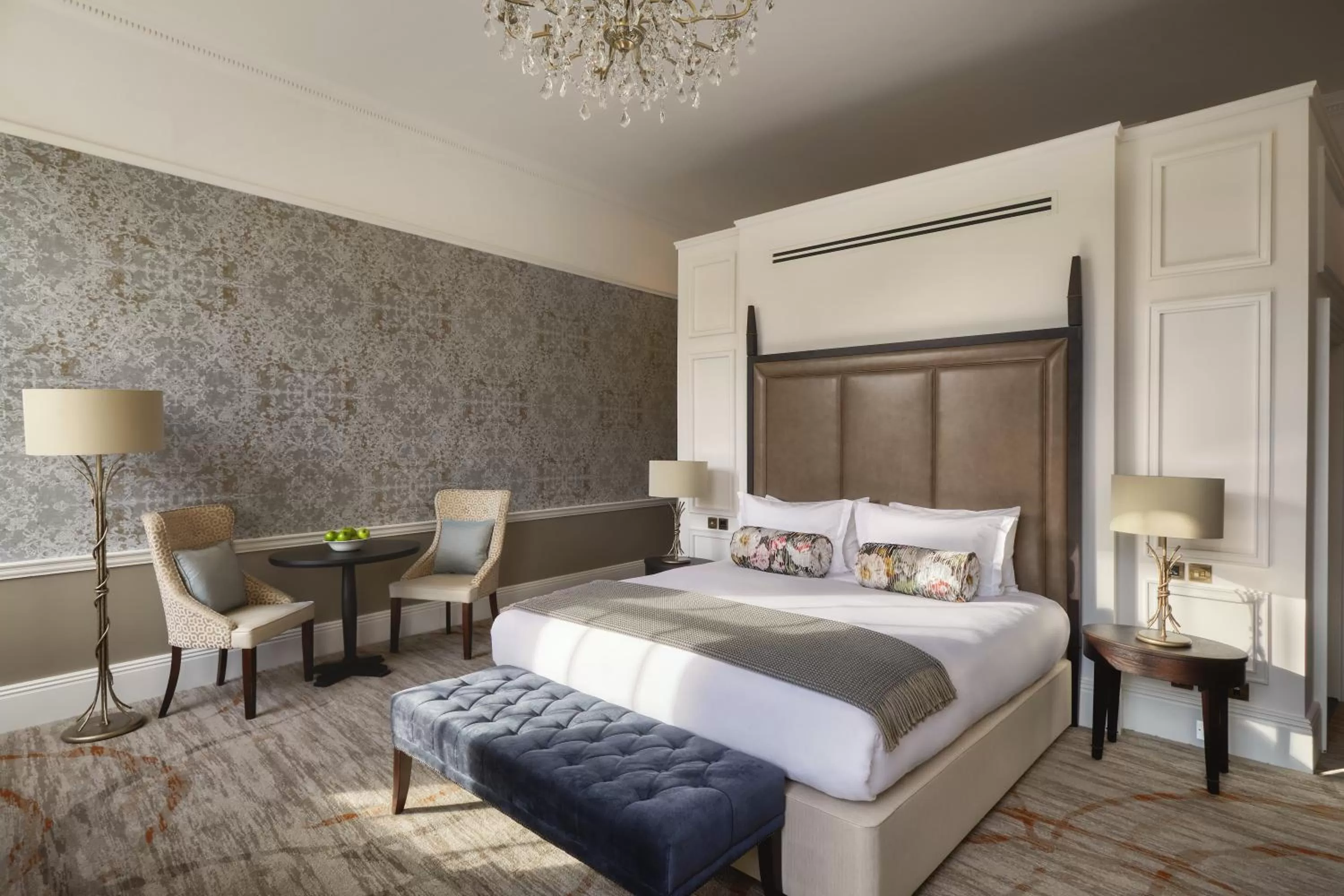 Bedroom, Bed in Buxton Crescent