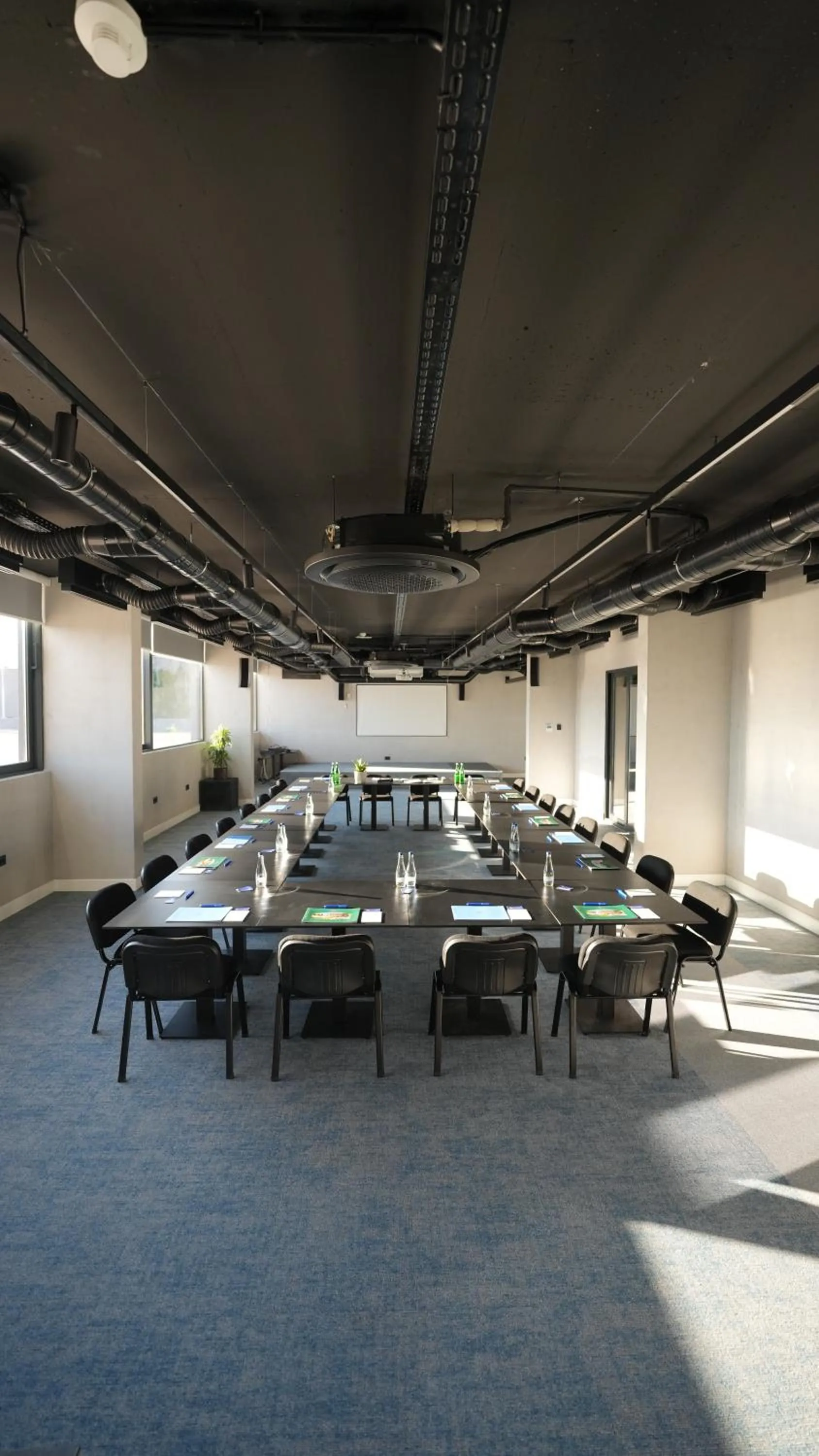 Banquet/Function facilities in Royal Blue Resort & Residences