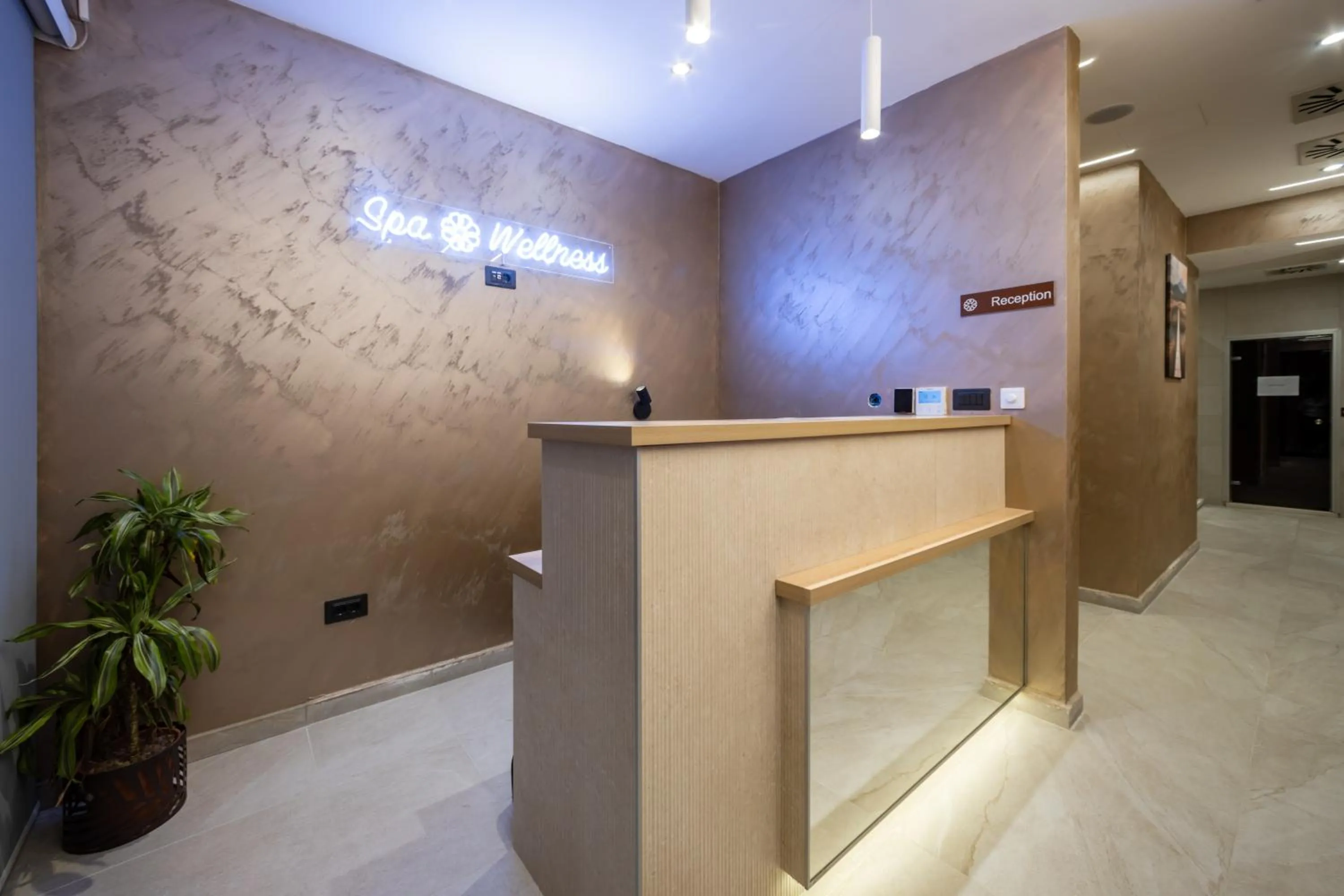 Spa and wellness centre/facilities in Royal Blue Resort & Residences