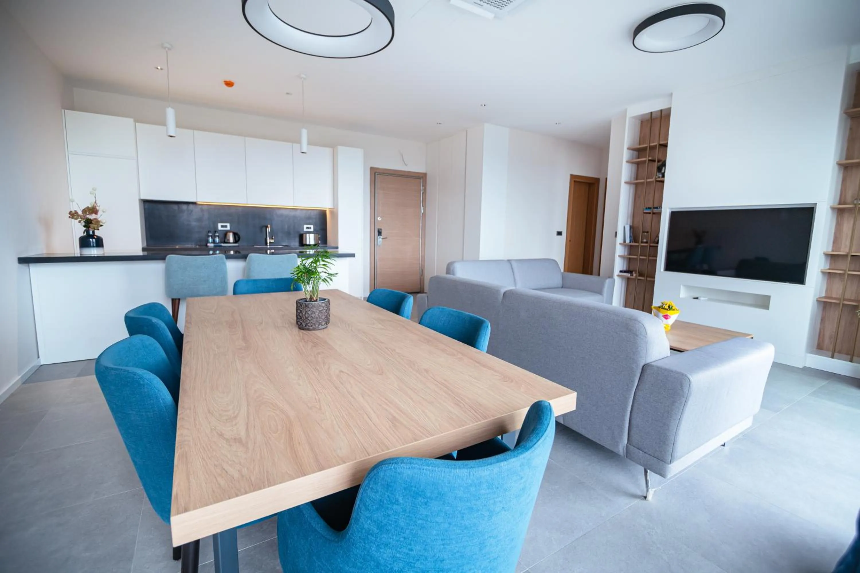 Living room in Royal Blue Resort & Residences