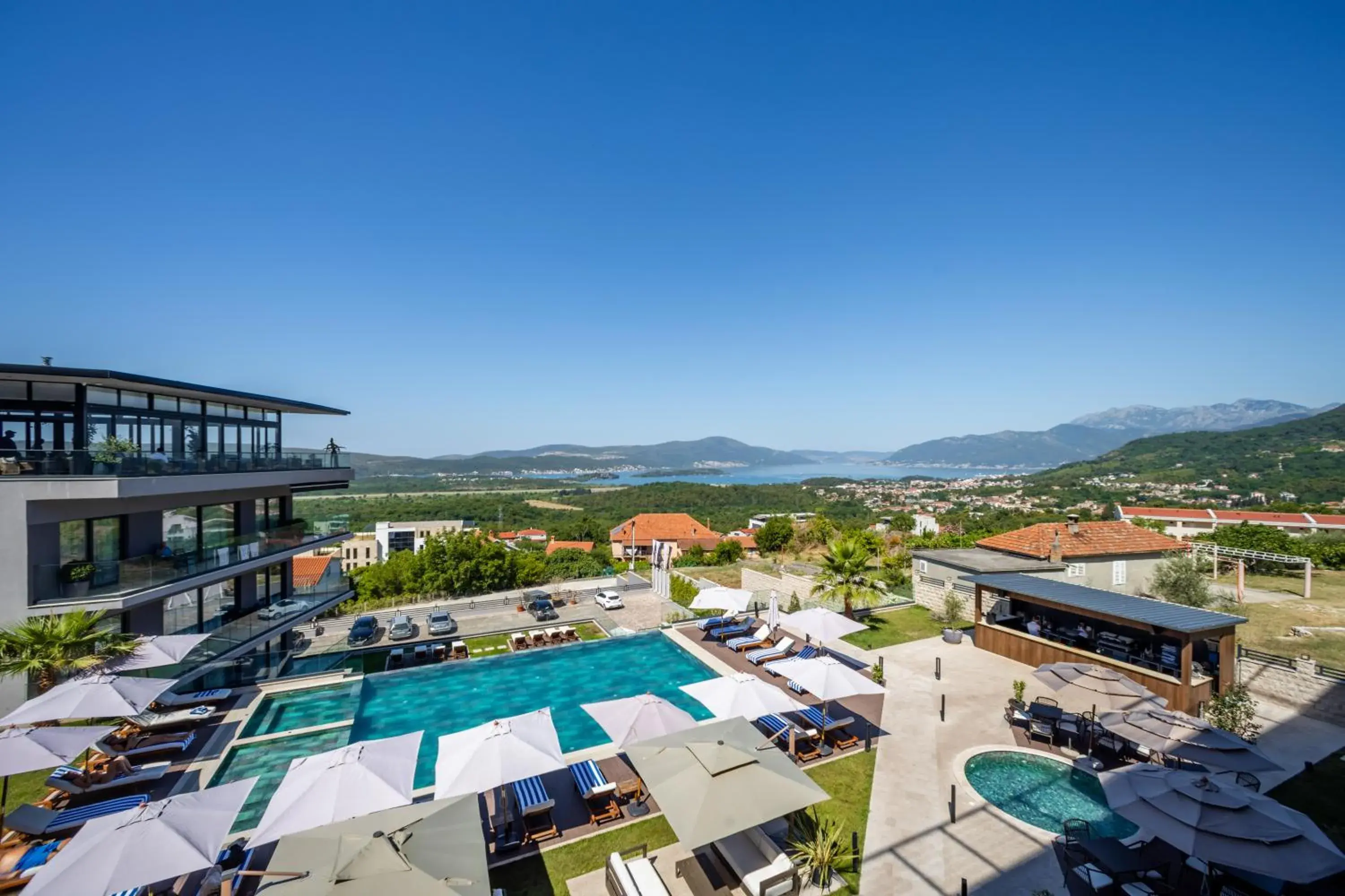 Studio Apartment with Sea View in Royal Blue Resort & Residences Studio Apartment with Sea View in Royal Blue Resort & Residences