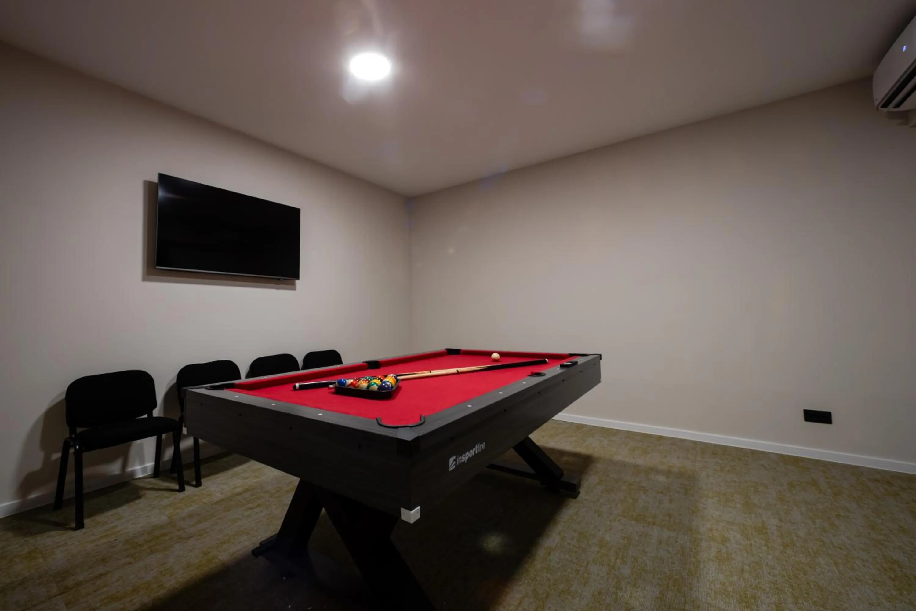 Billiard in Royal Blue Resort & Residences