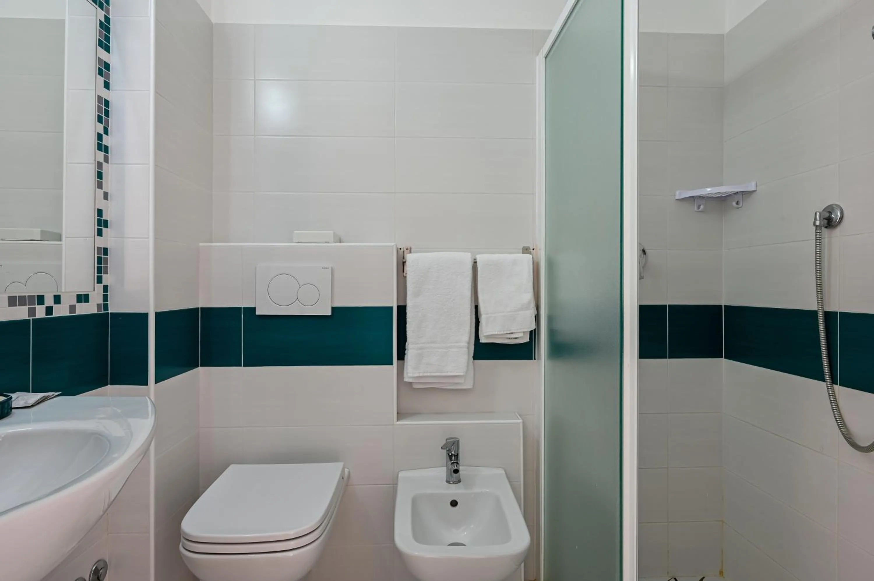 Shower in Amadei Hotel Promenade