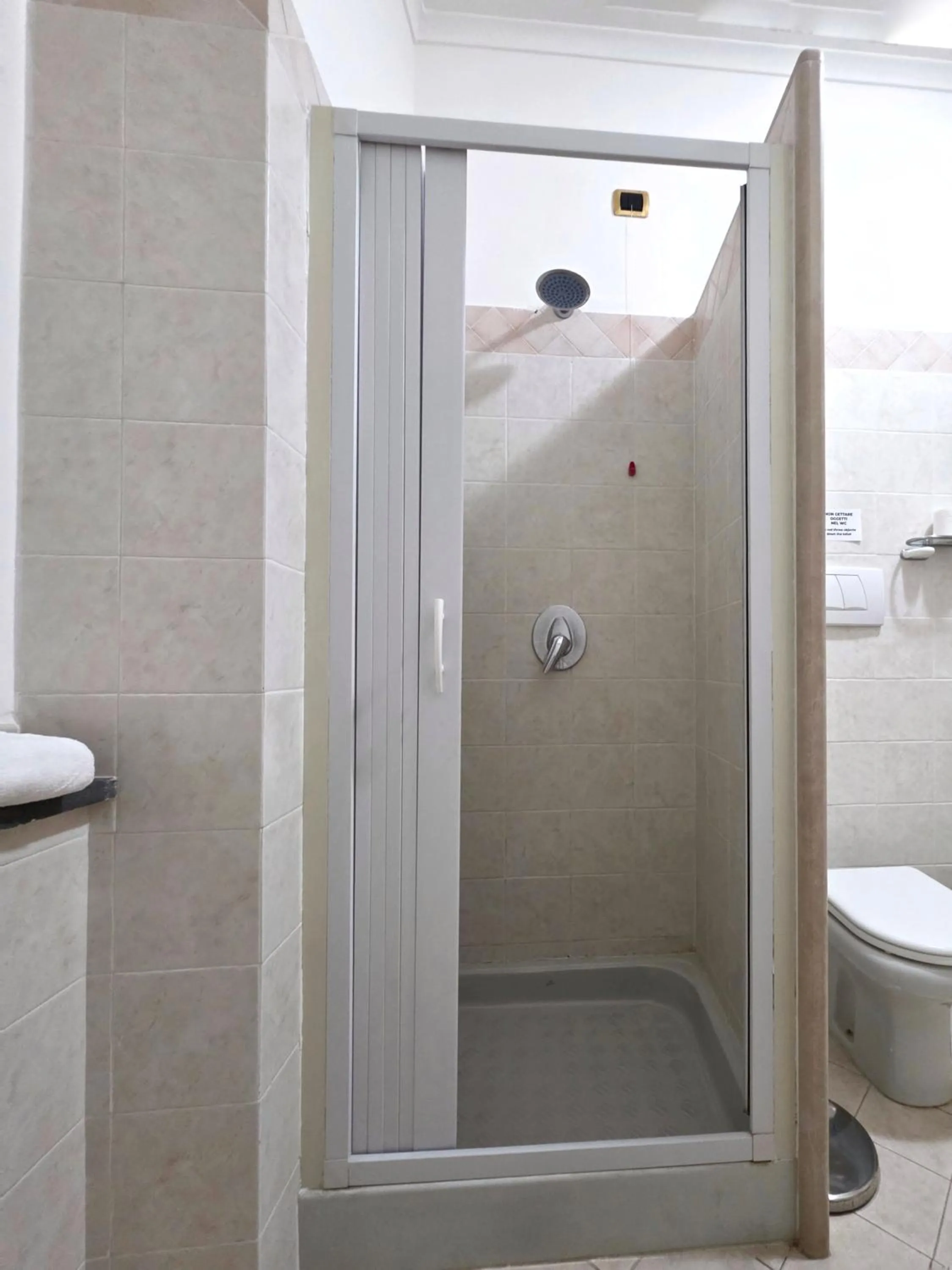 Shower in Oasi Relais