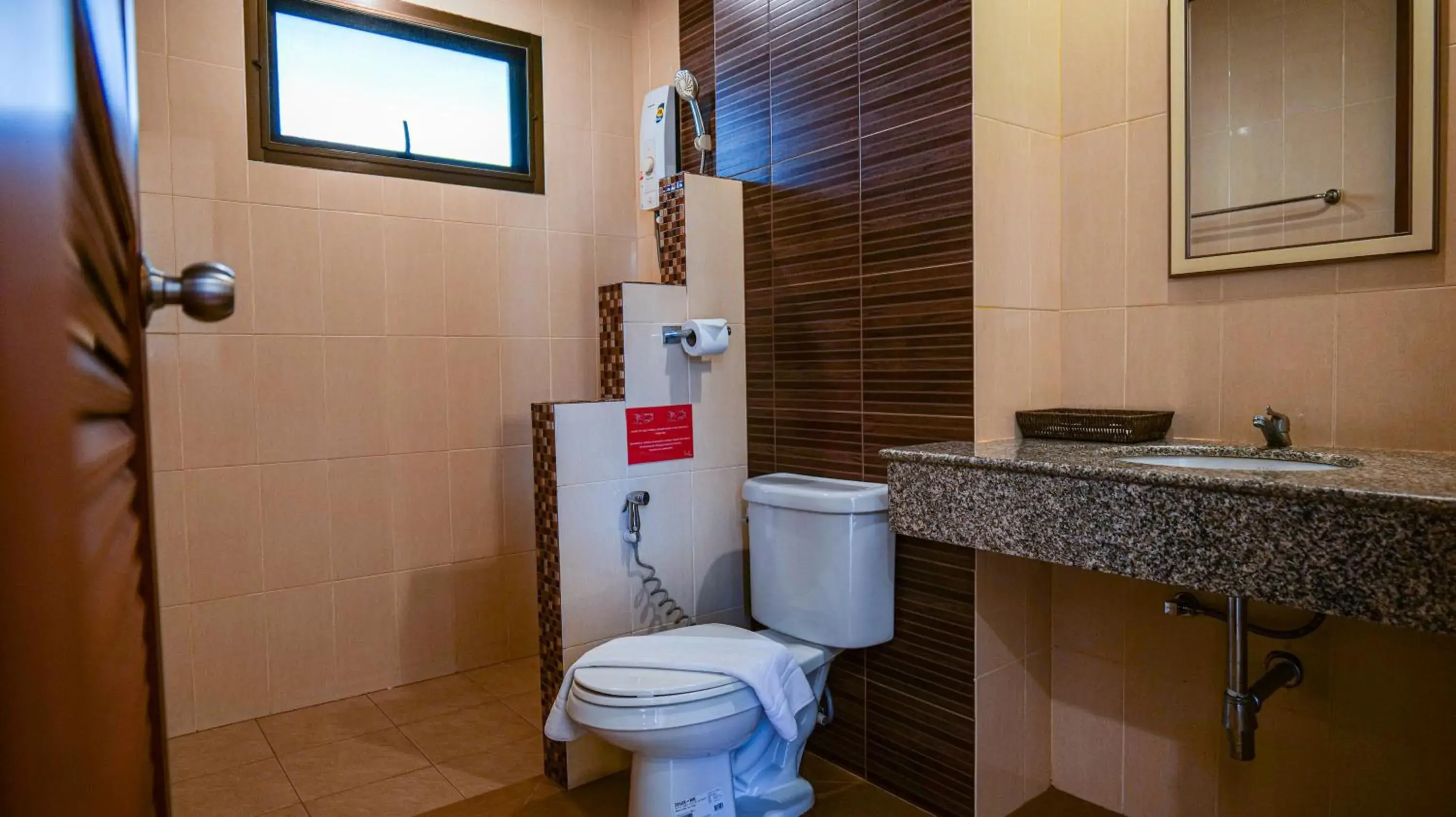 Queen Room with Balcony in Kata Silver Sand Queen Room with Balcony in Kata Silver Sand