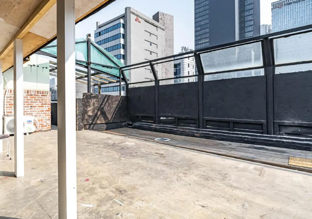 Balcony/Terrace in Woomigwan Hotel