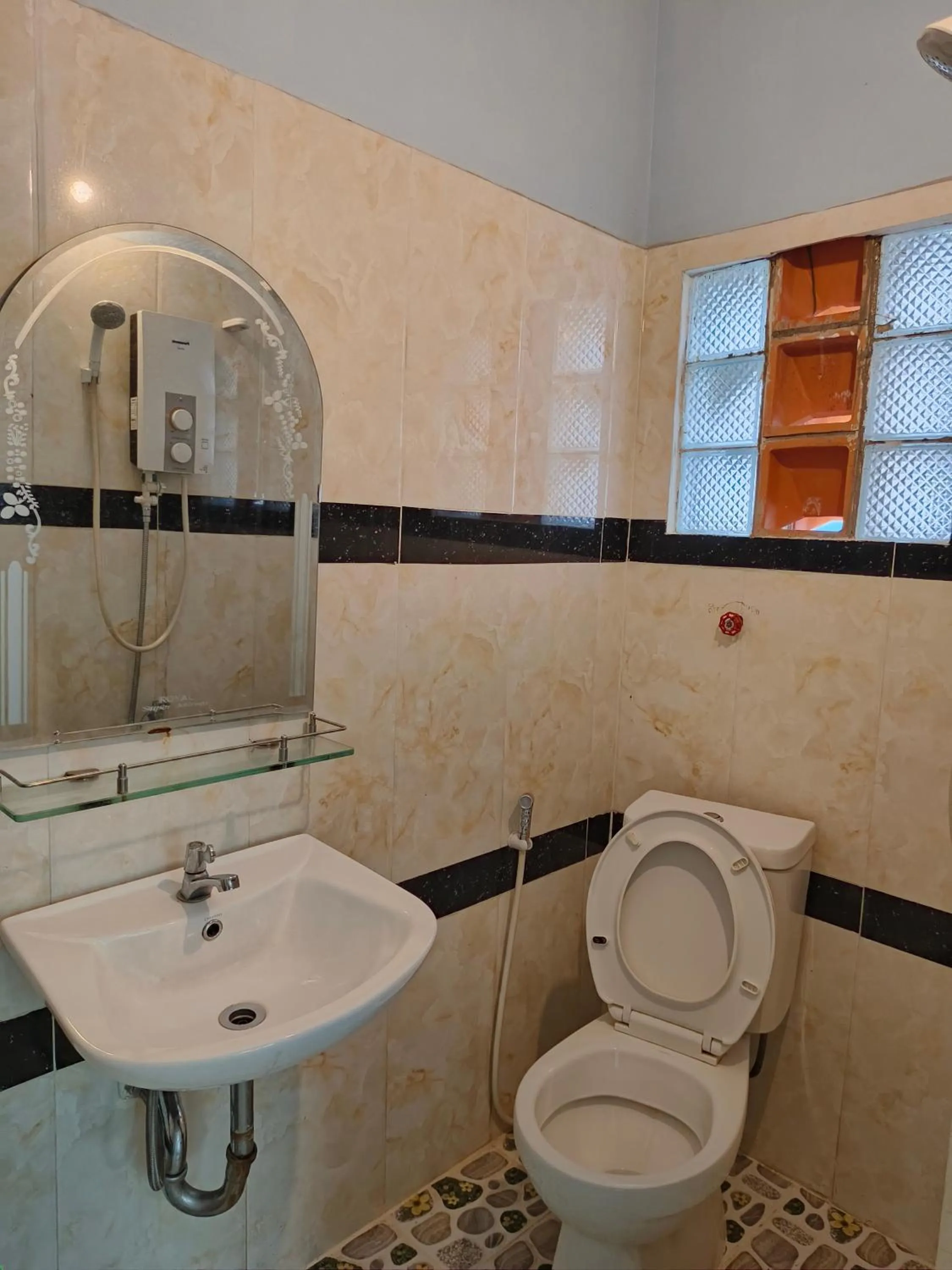 Bathroom in Raksmey Kampuchea