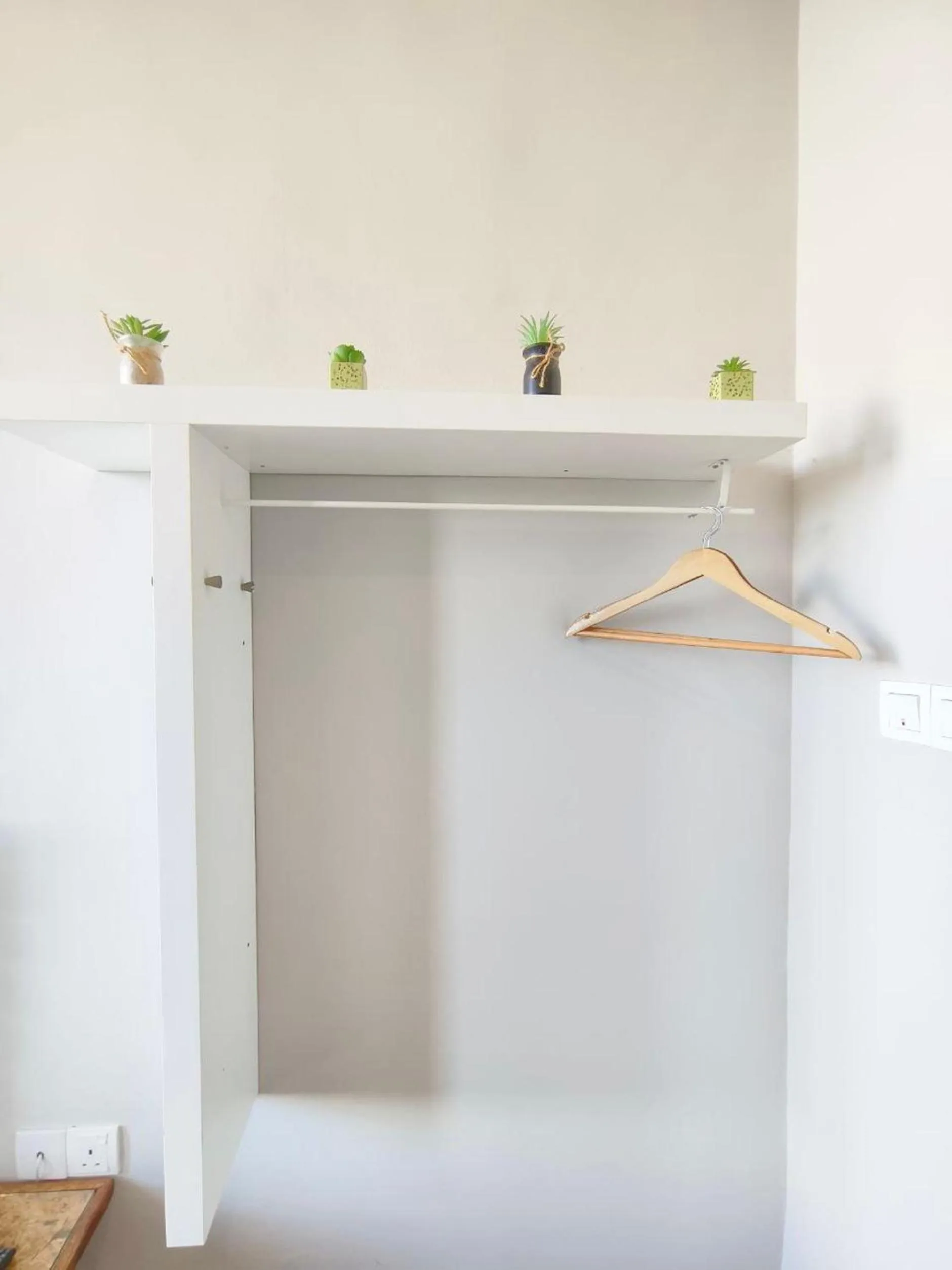 wardrobe in The Riverbank Hotel By MRVJ Business