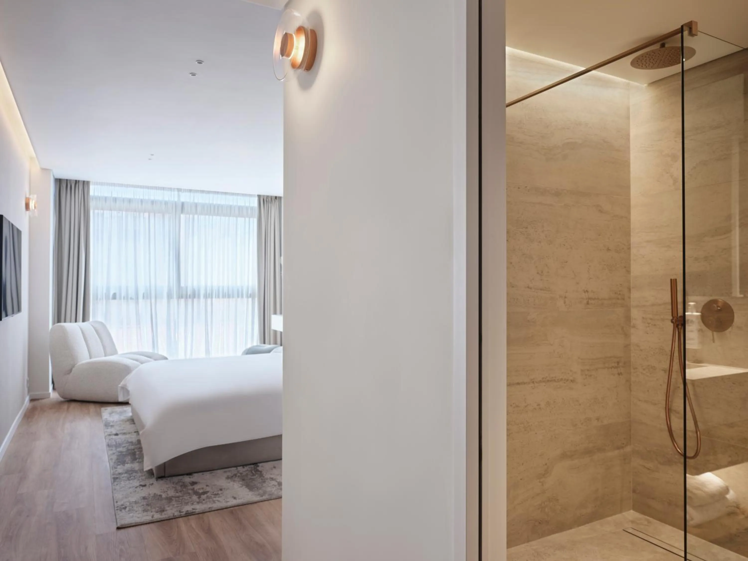 Photo of the whole room, Bed in Nur Aparthotel Athens