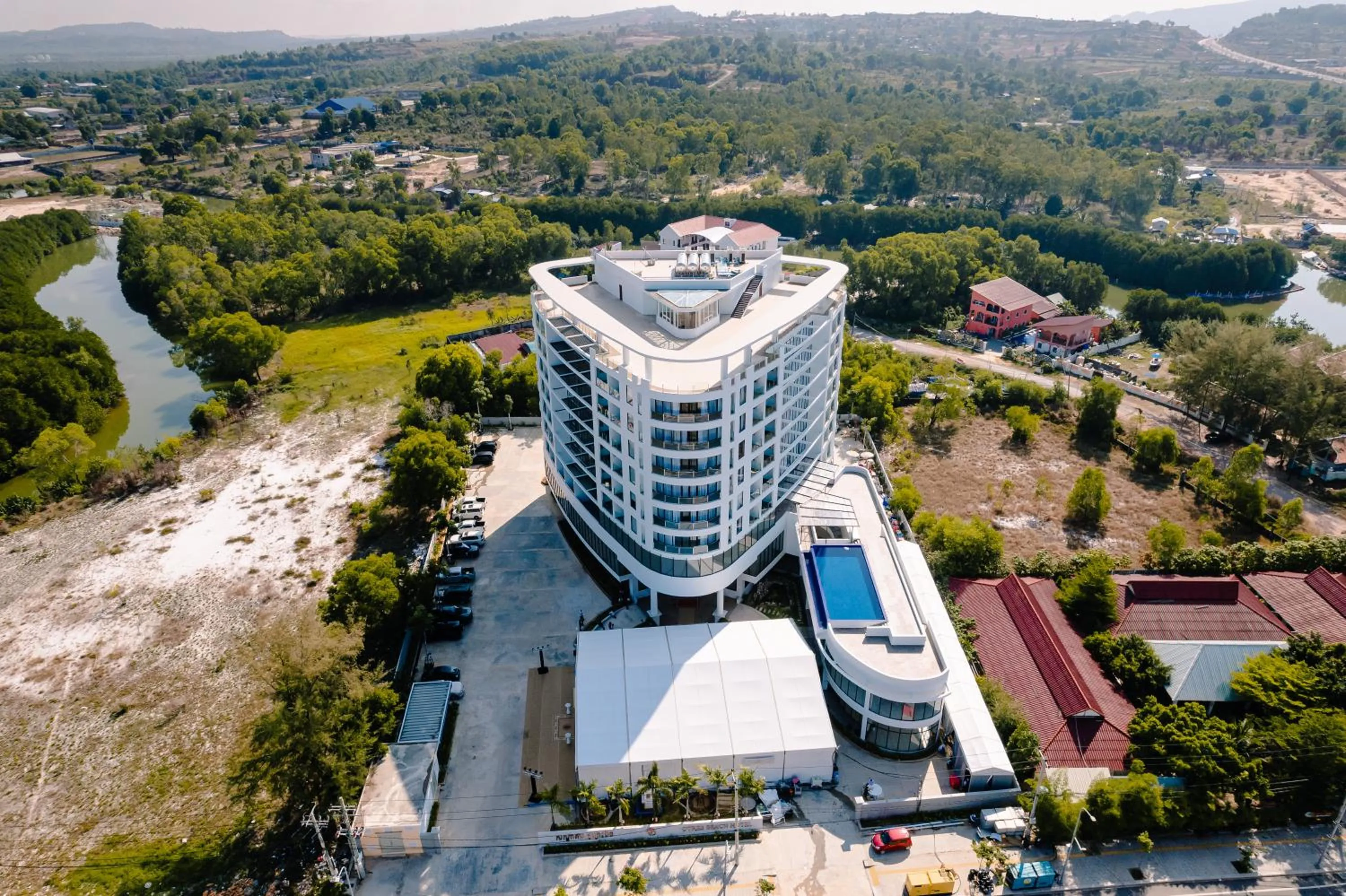 Property building in Otres Beach Hotel