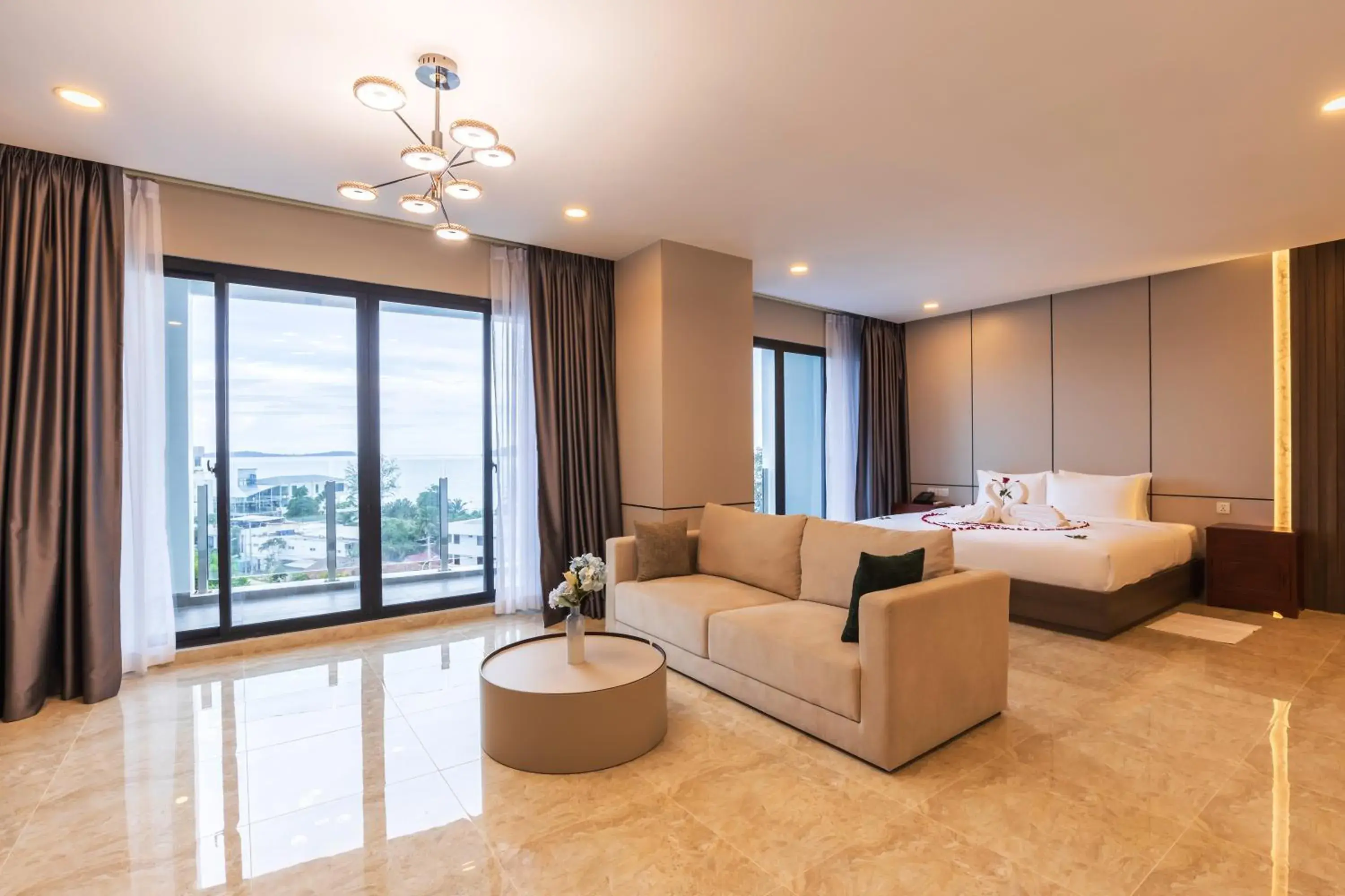 Deluxe King in Otres Beach Hotel Deluxe King in Otres Beach Hotel