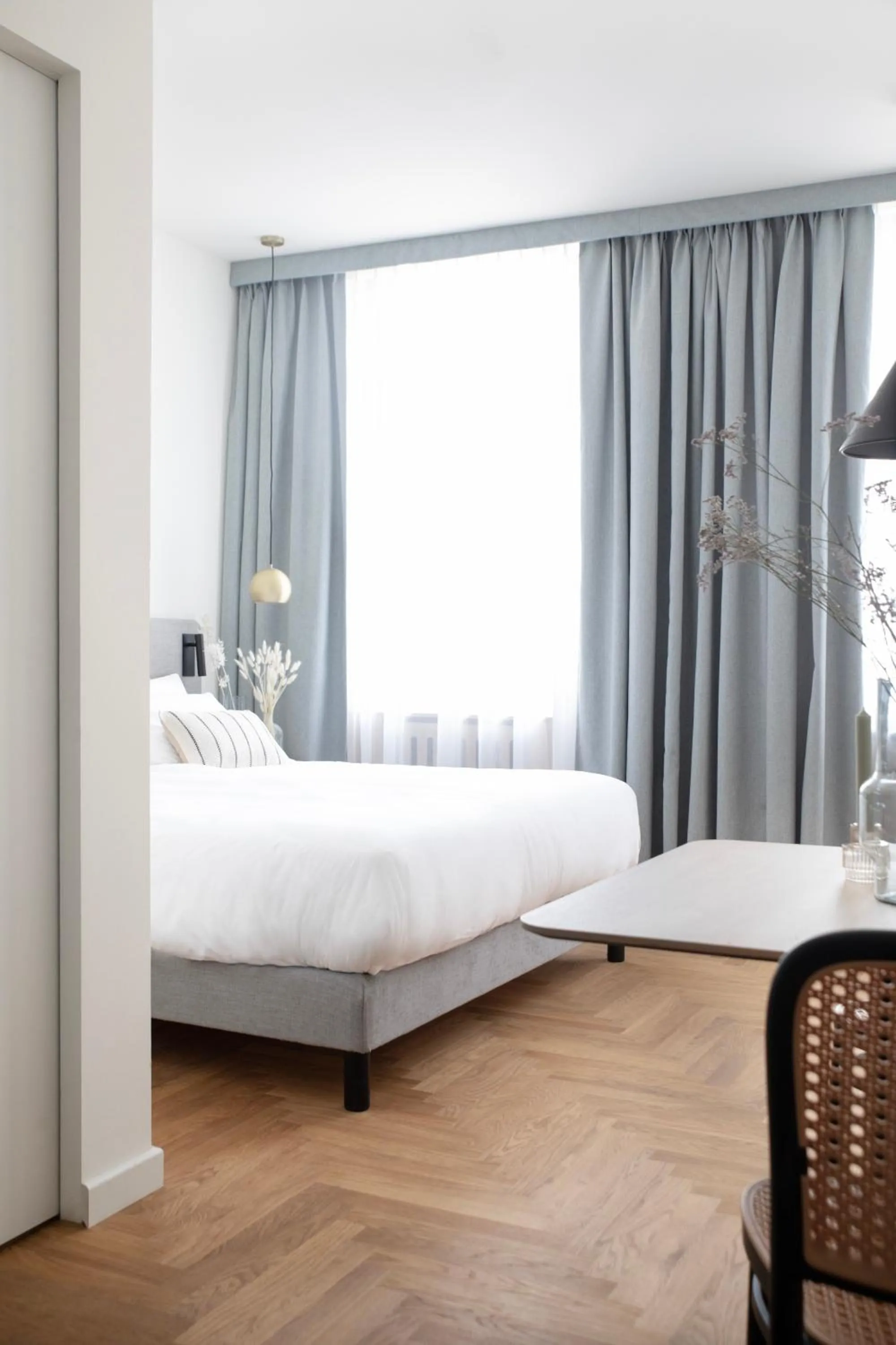 Bedroom, Bed in Bob W Beethoven